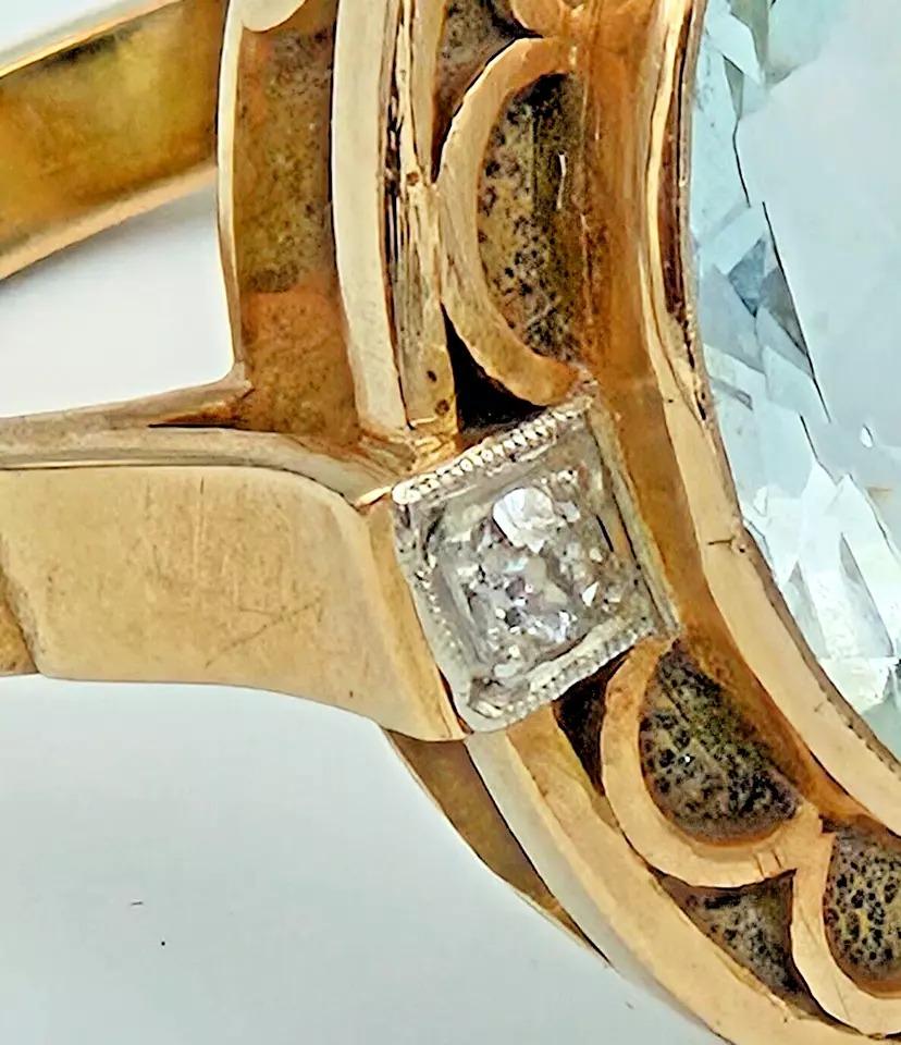 superb Gentleman's 14kt yellow gold  aquamarine ring circa 1920s In Excellent Condition For Sale In Kenley surrey, GB