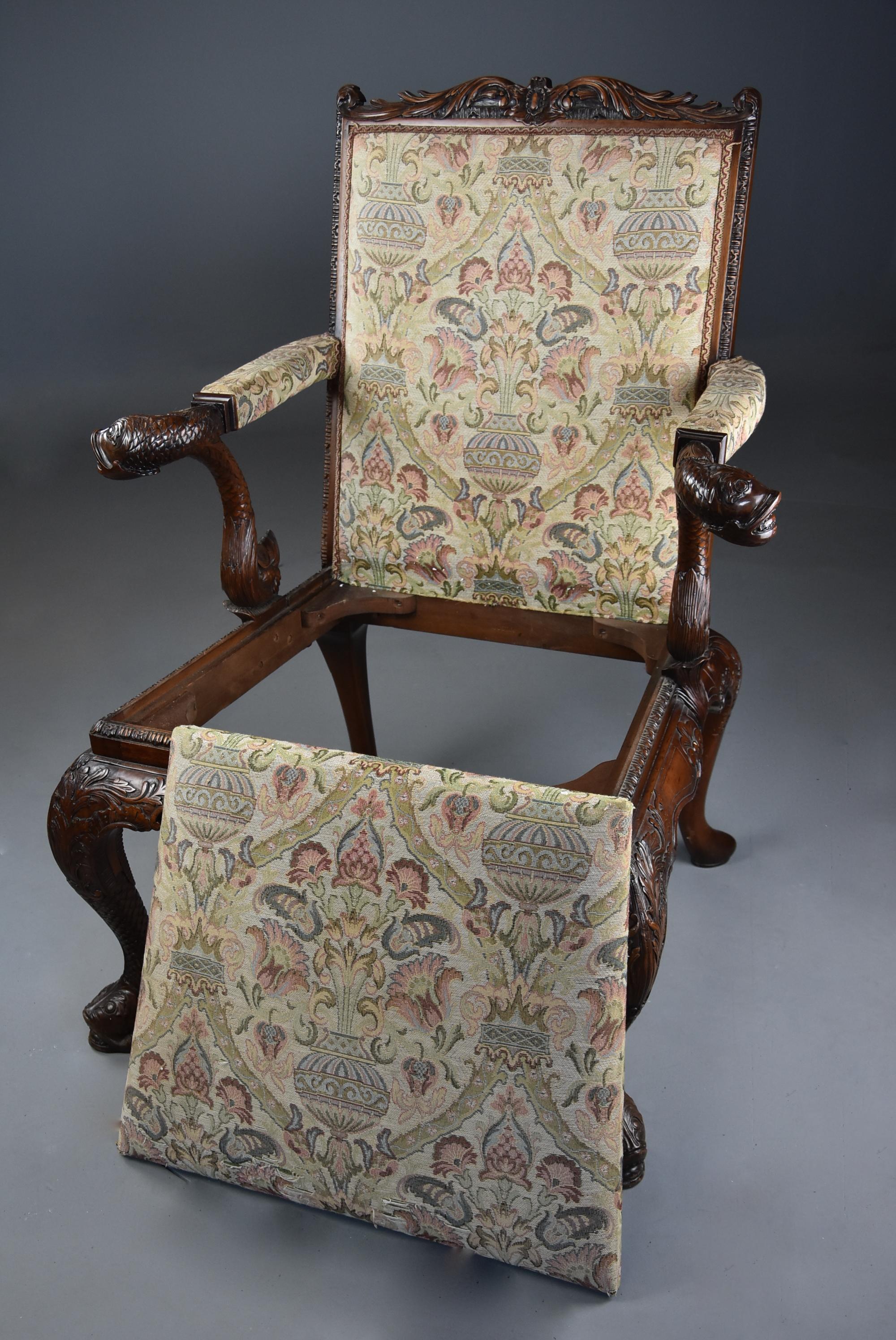 Superb George II Style Mahogany Gainsborough Open Armchair or Library Chair For Sale 2