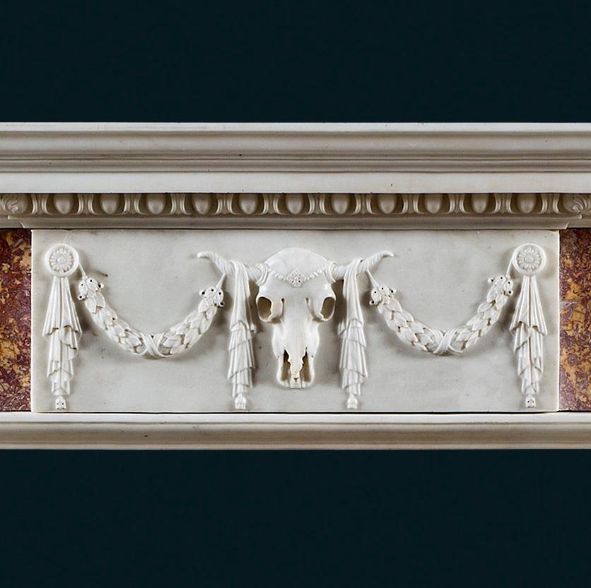 Britannique Superbe cheminée néoclassique George III du Roman Doric Order en vente