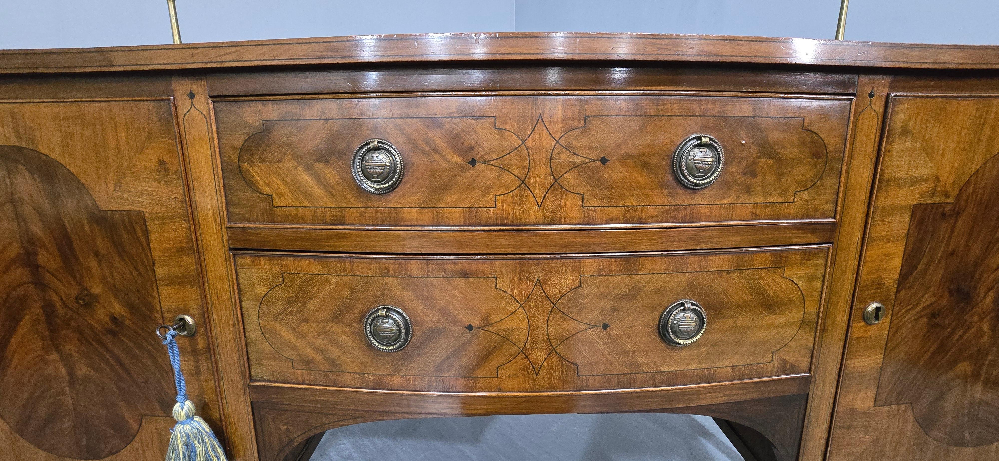 Superb Georgian Mahogany Sideboard In Good Condition For Sale In Swadlincote, GB