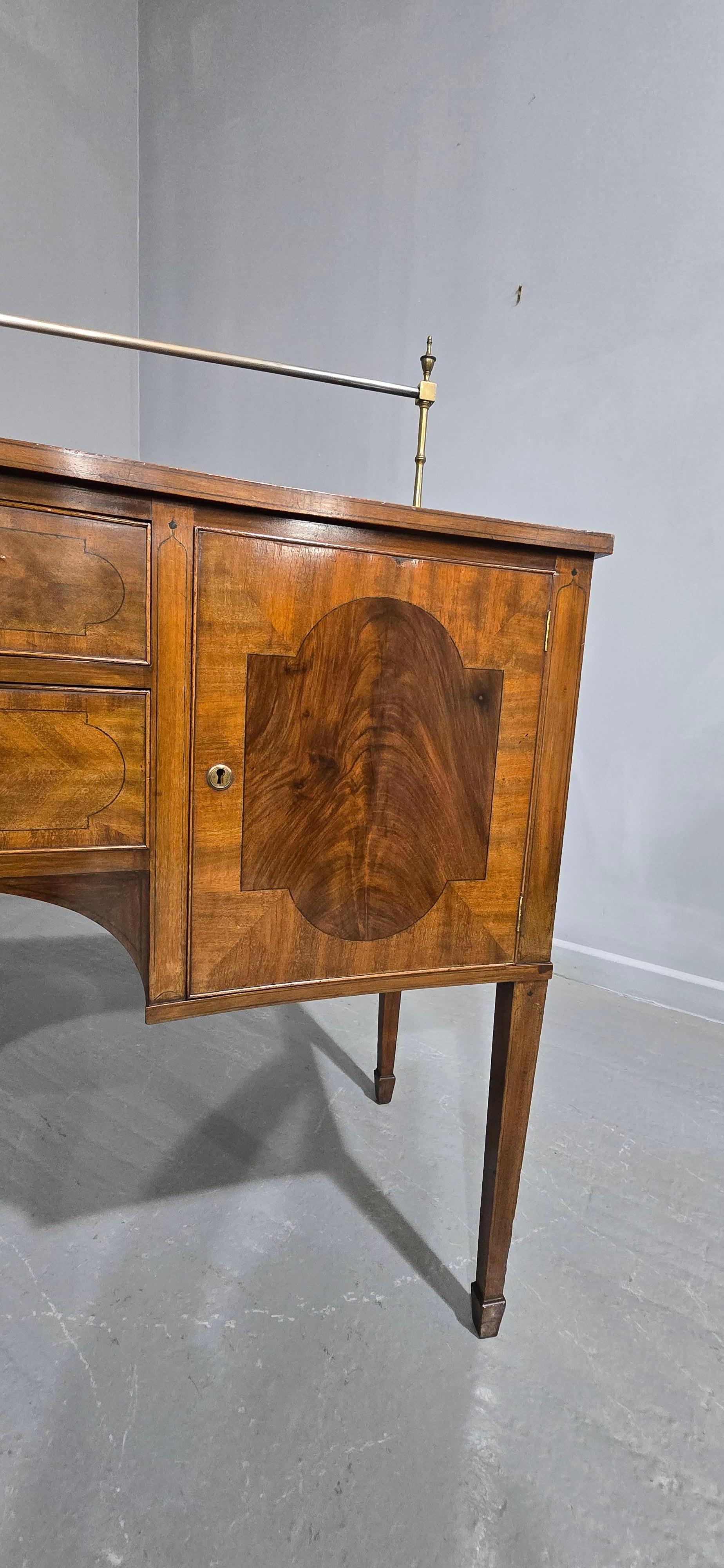 19th Century Superb Georgian Mahogany Sideboard For Sale