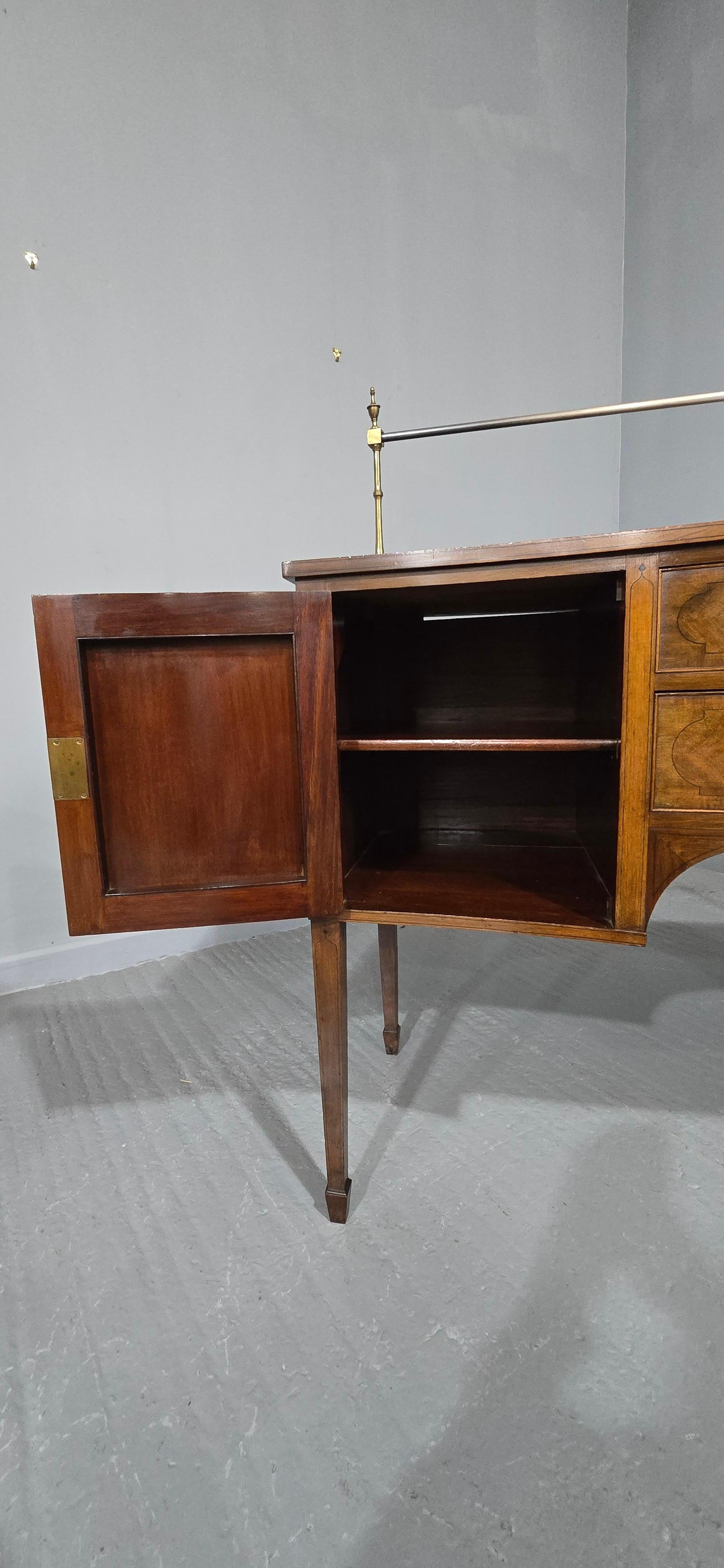 Superb Georgian Mahogany Sideboard For Sale 2