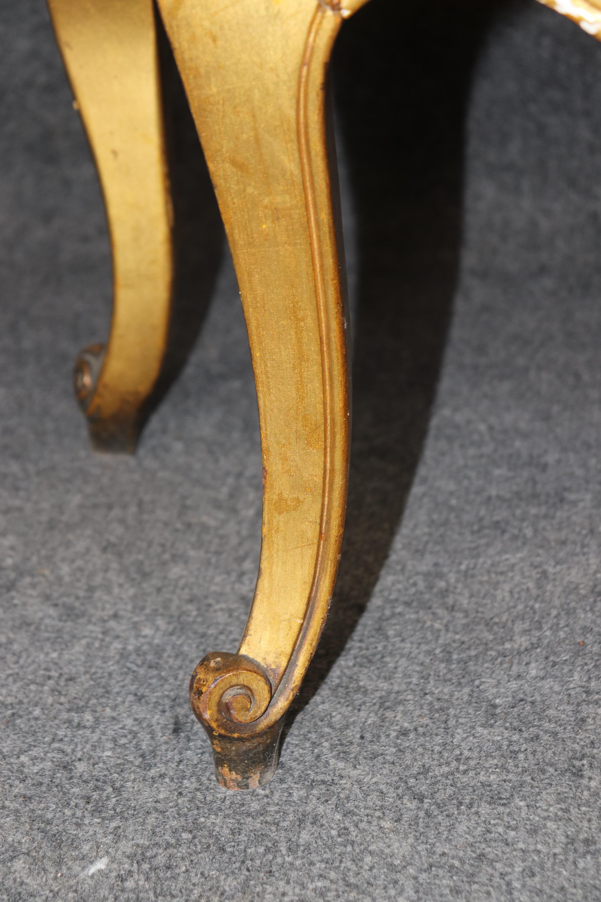 Superb Gilded Vernis Martin French Louis XV Style Painted Vitrine For Sale 9