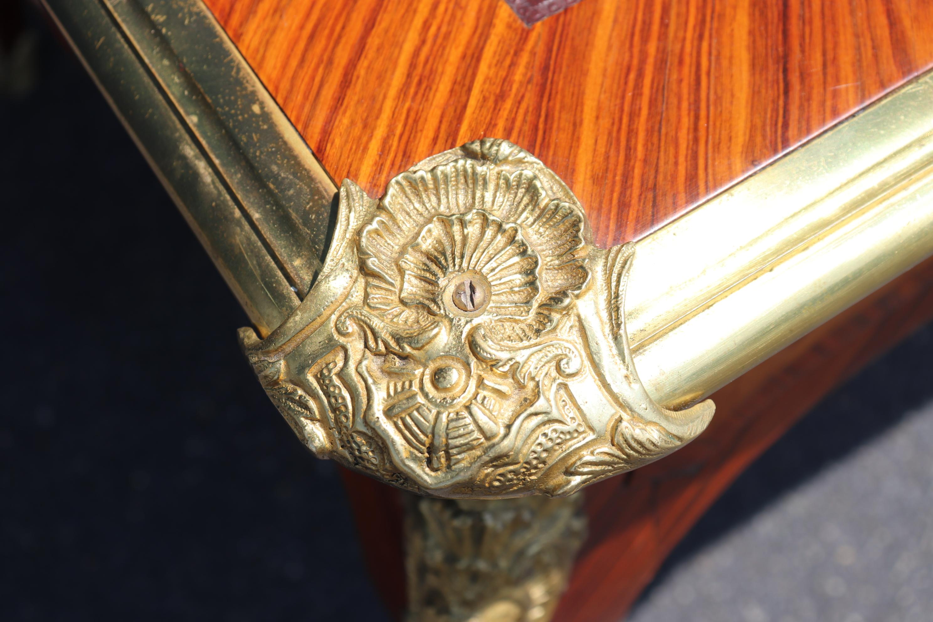 Superb Gold Embossed Leather Top Bronze Mounted Rosewood Bureau Plat Desk 8