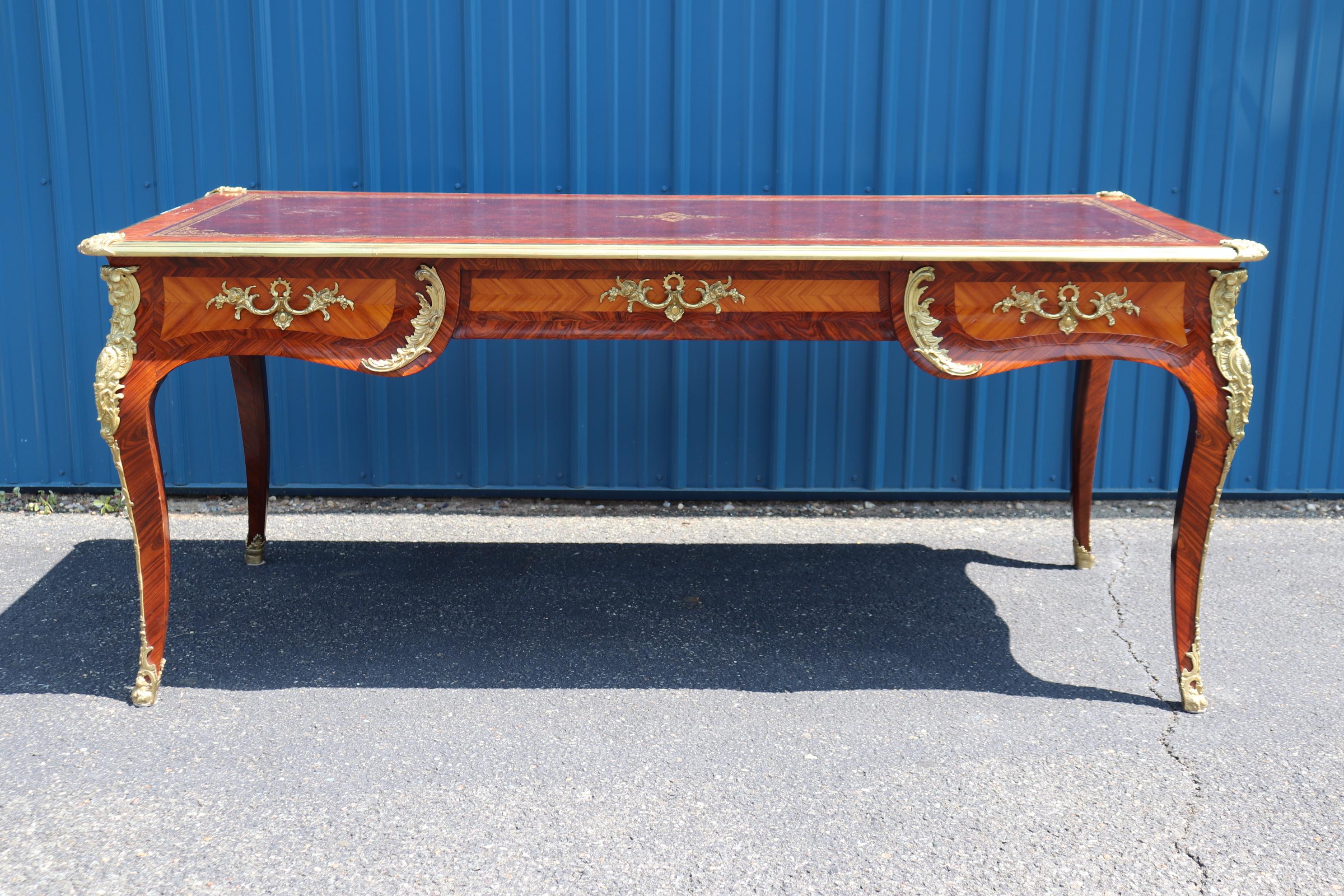 French Superb Gold Embossed Leather Top Bronze Mounted Rosewood Bureau Plat Desk