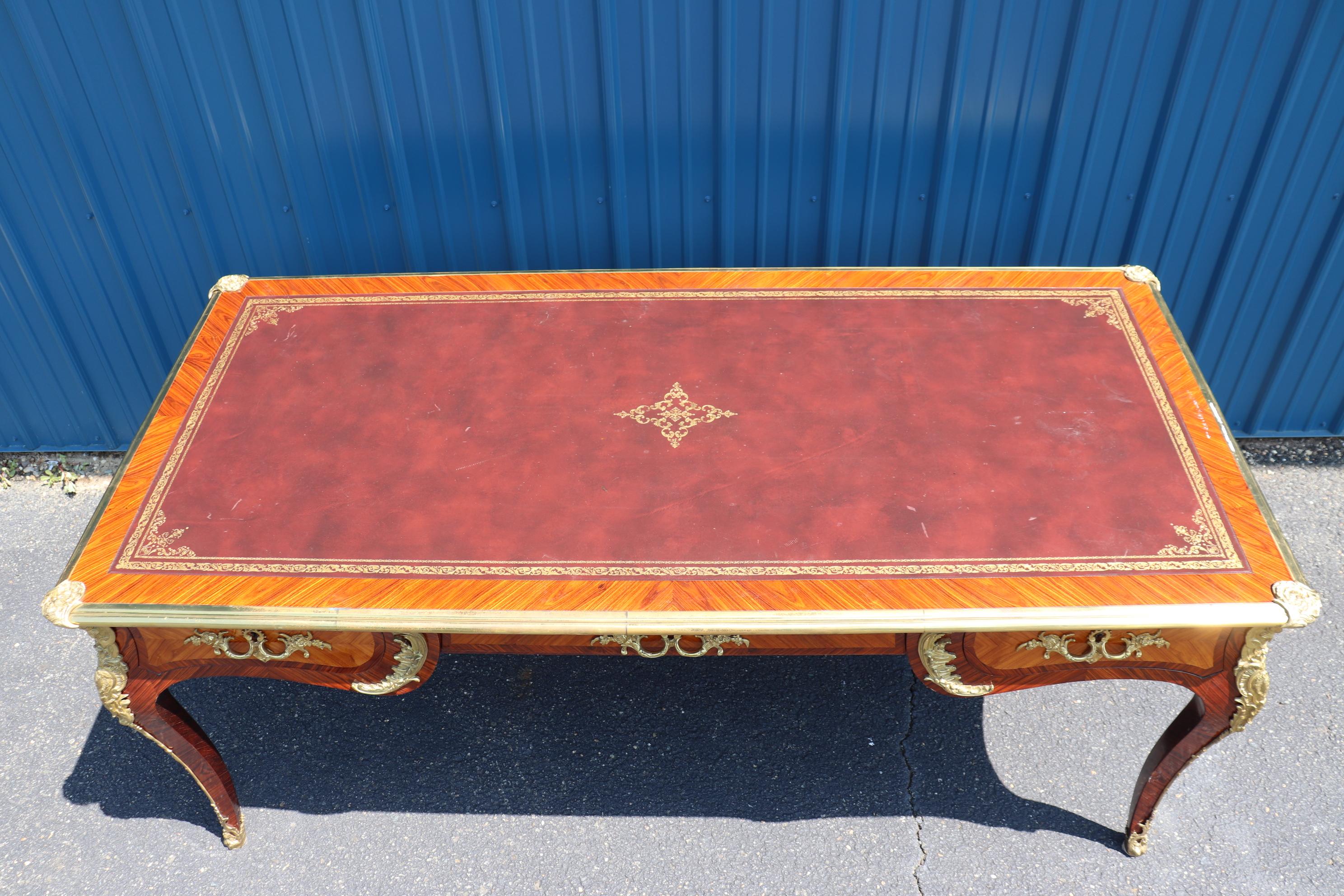 Superb Gold Embossed Leather Top Bronze Mounted Rosewood Bureau Plat Desk 1