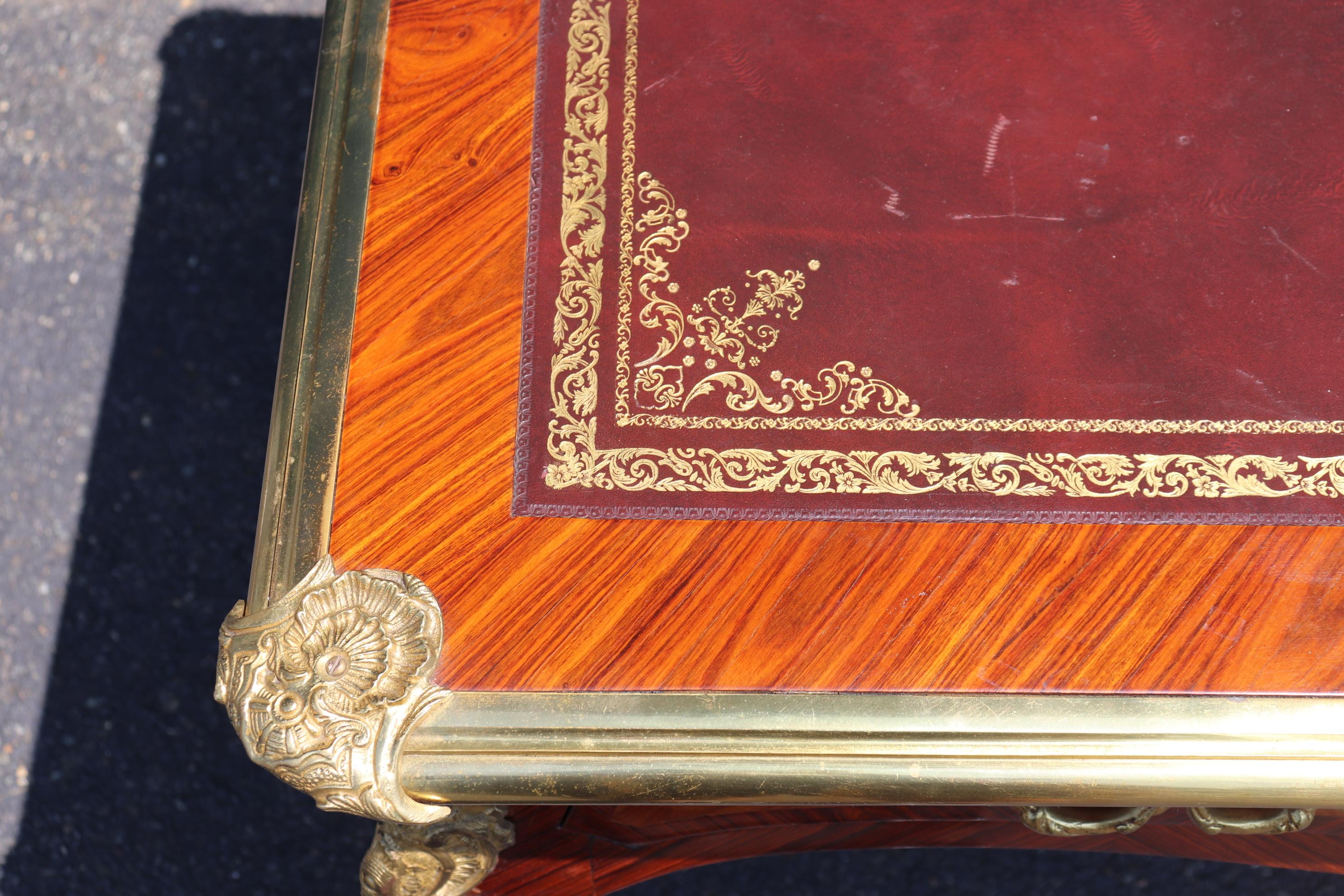 Superb Gold Embossed Leather Top Bronze Mounted Rosewood Bureau Plat Desk 3