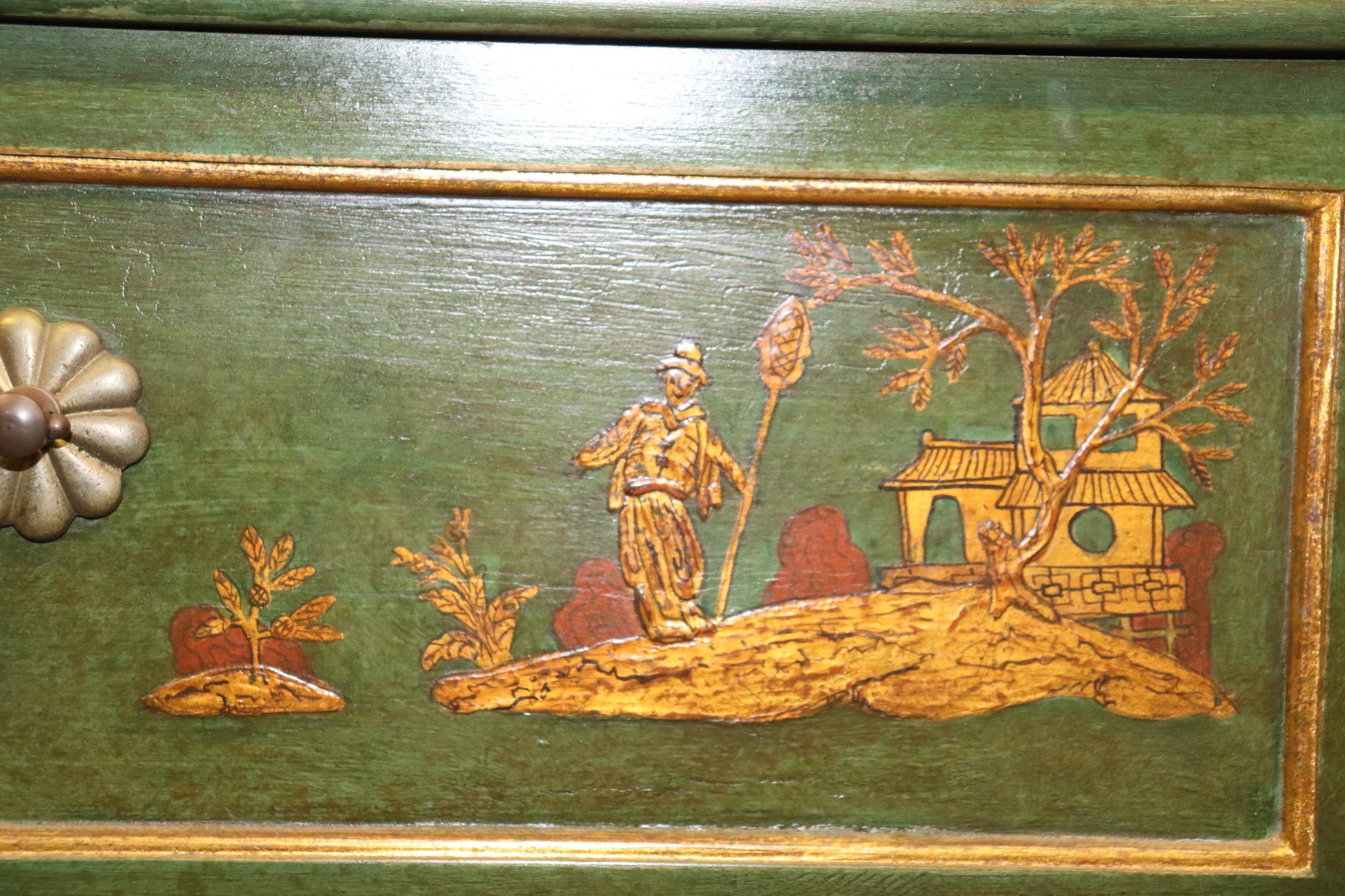 Superb Green and Gold Chinoiserie French Directoire Louis XVI 8 Drawer Dresser In Good Condition In Swedesboro, NJ
