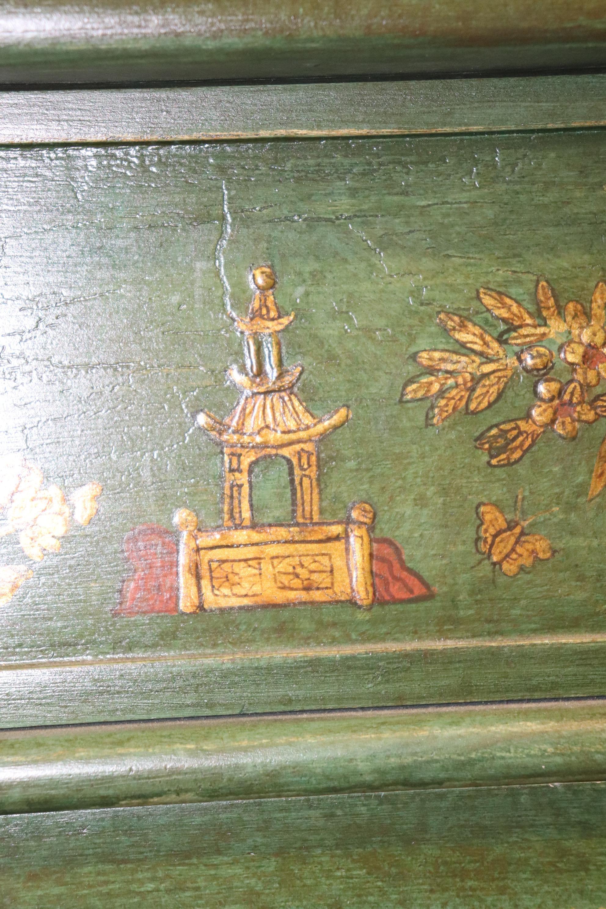 Mid-20th Century Superb Green and Gold Chinoiserie French Directoire Louis XVI 8 Drawer Dresser