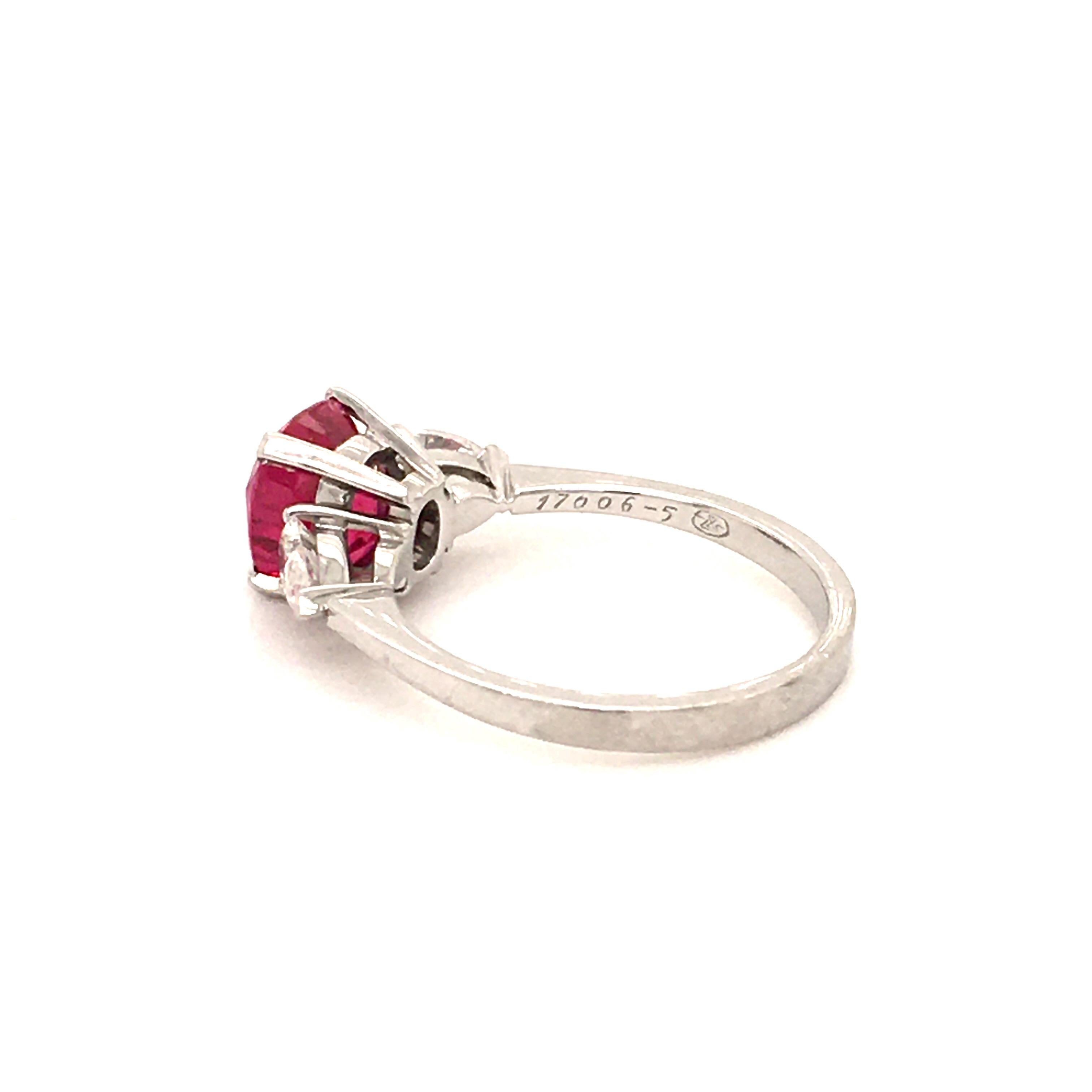 Superb Gubelin Ring with a 2.35 Carat Untreated Burmese Ruby and Diamonds 2