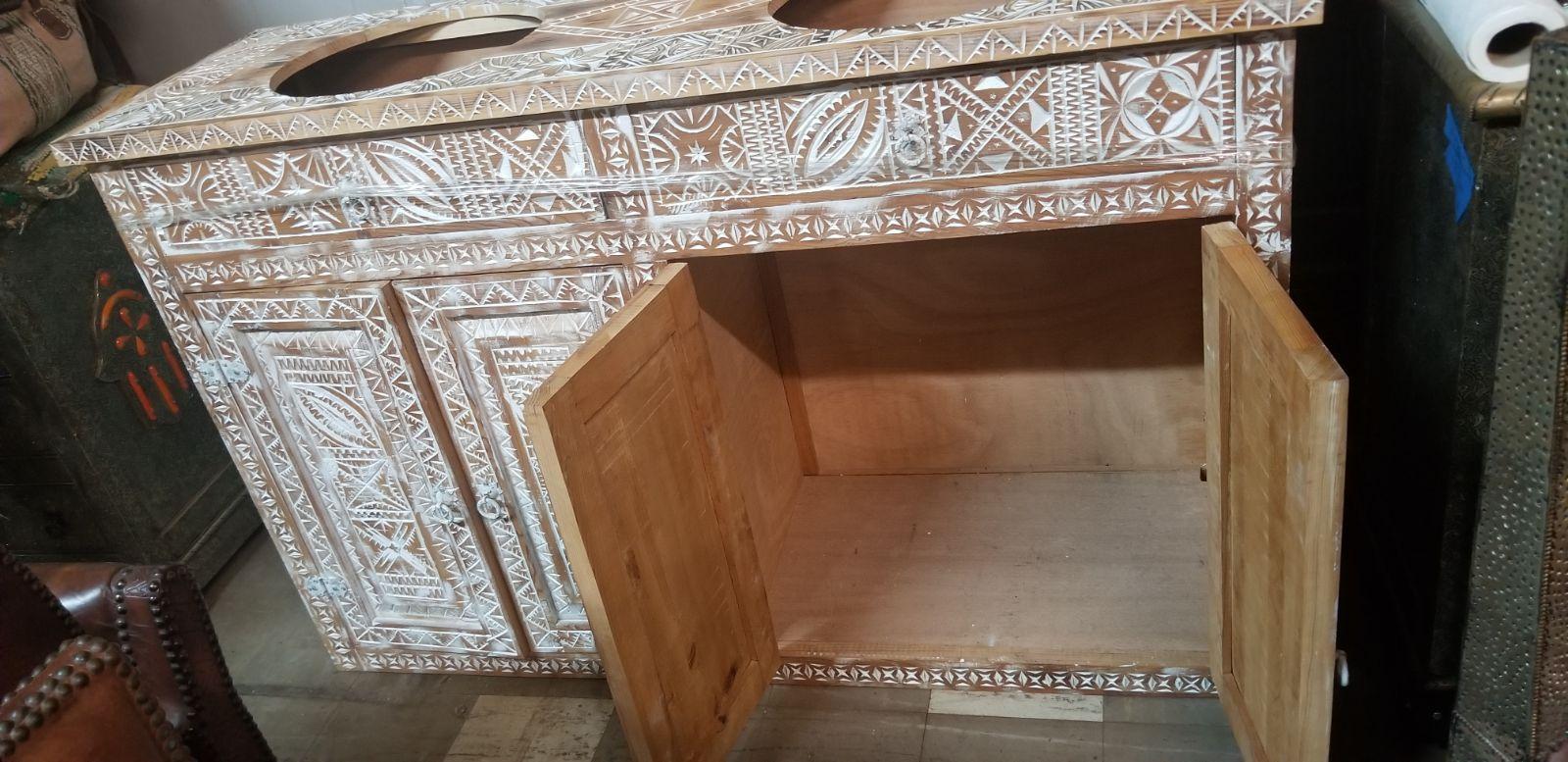 Superb Hand Carved Cedar Vanity with Two Sink From Morocco In Excellent Condition In West Palm Beach, FL