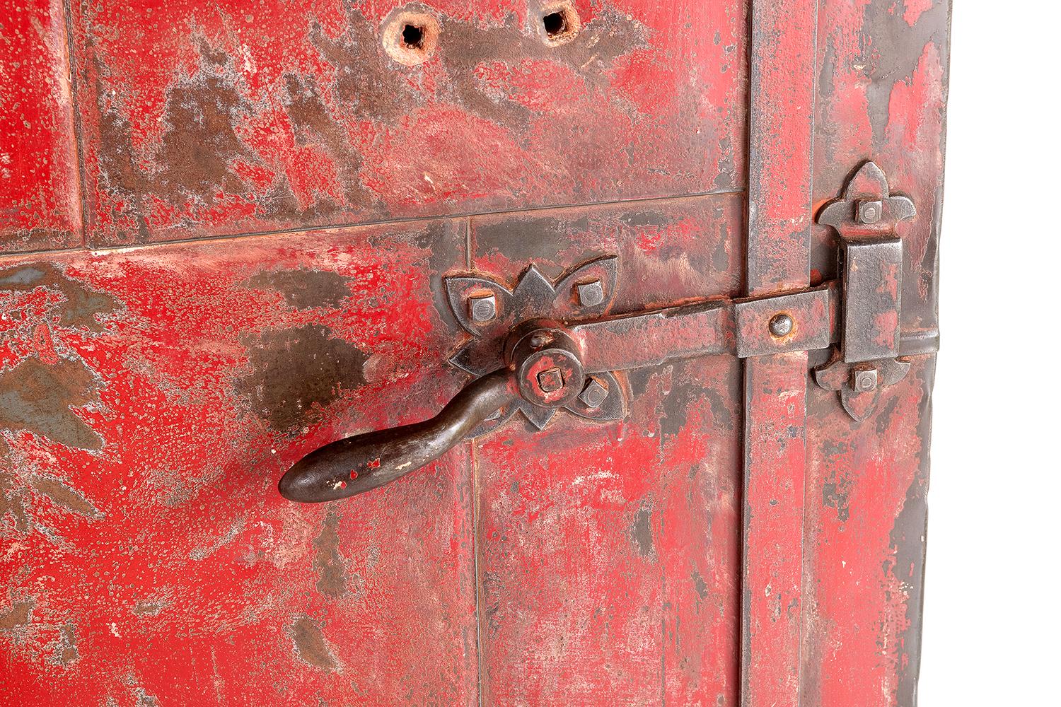 XIXe siècle Superbe porte industrielle en acier avec charnières d'origine Patine rouge britannique, 1900 en vente