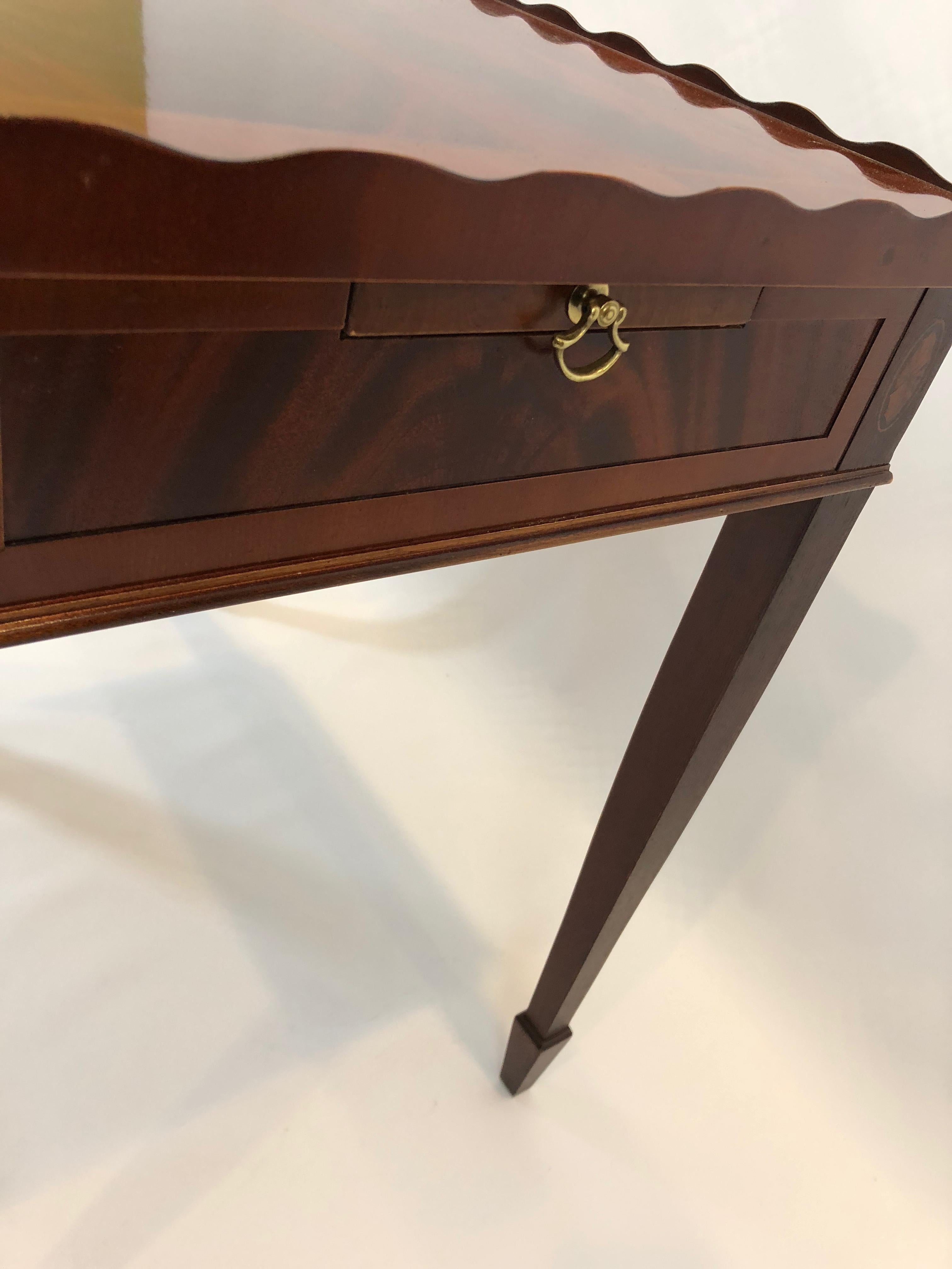 Late 20th Century Superb Heckman Mahogany and Inlaid Tea Side Table with Scalloped Edge