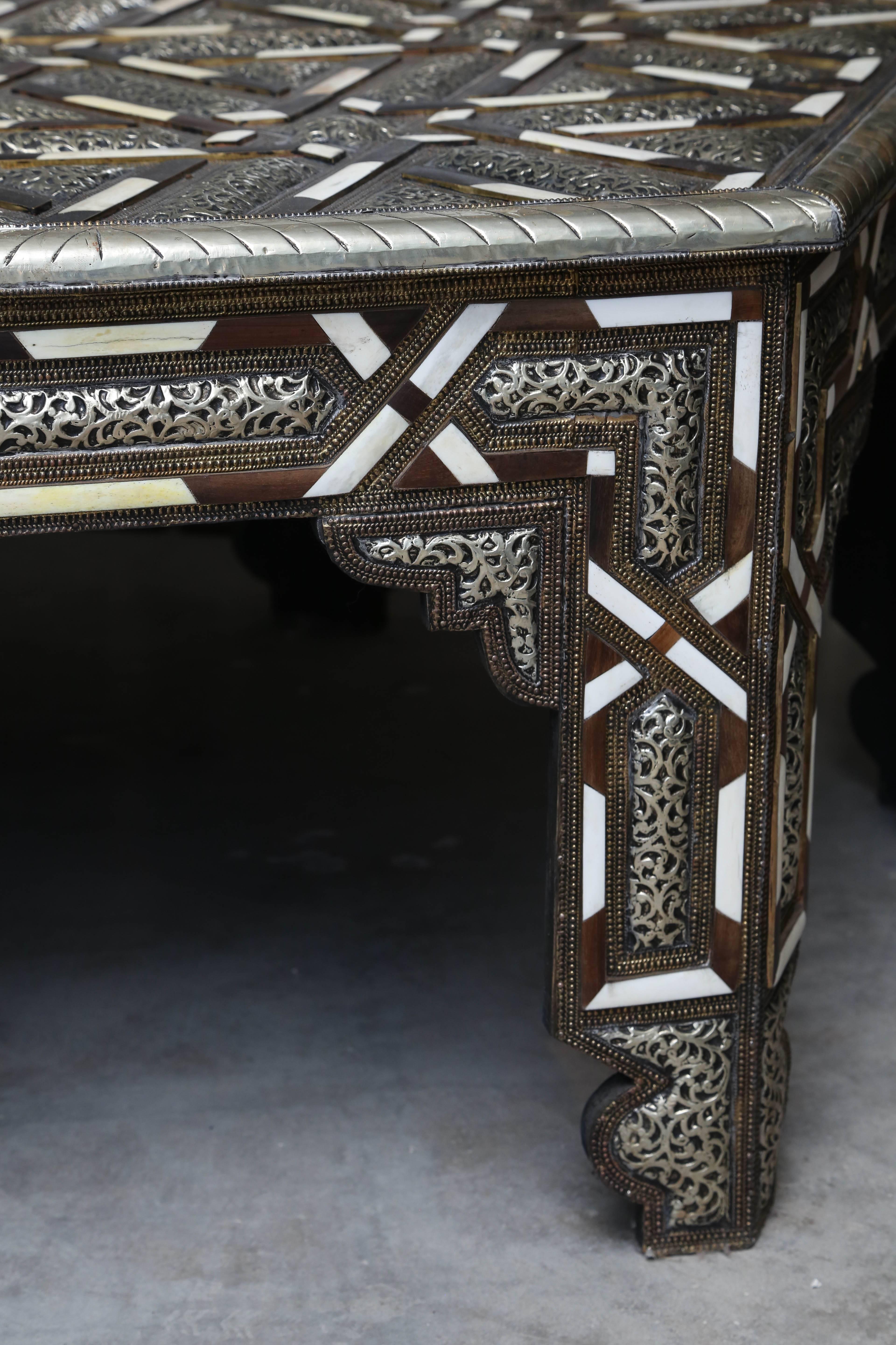 20th Century Superb Hexagonal Moroccan Coffee Table For Sale