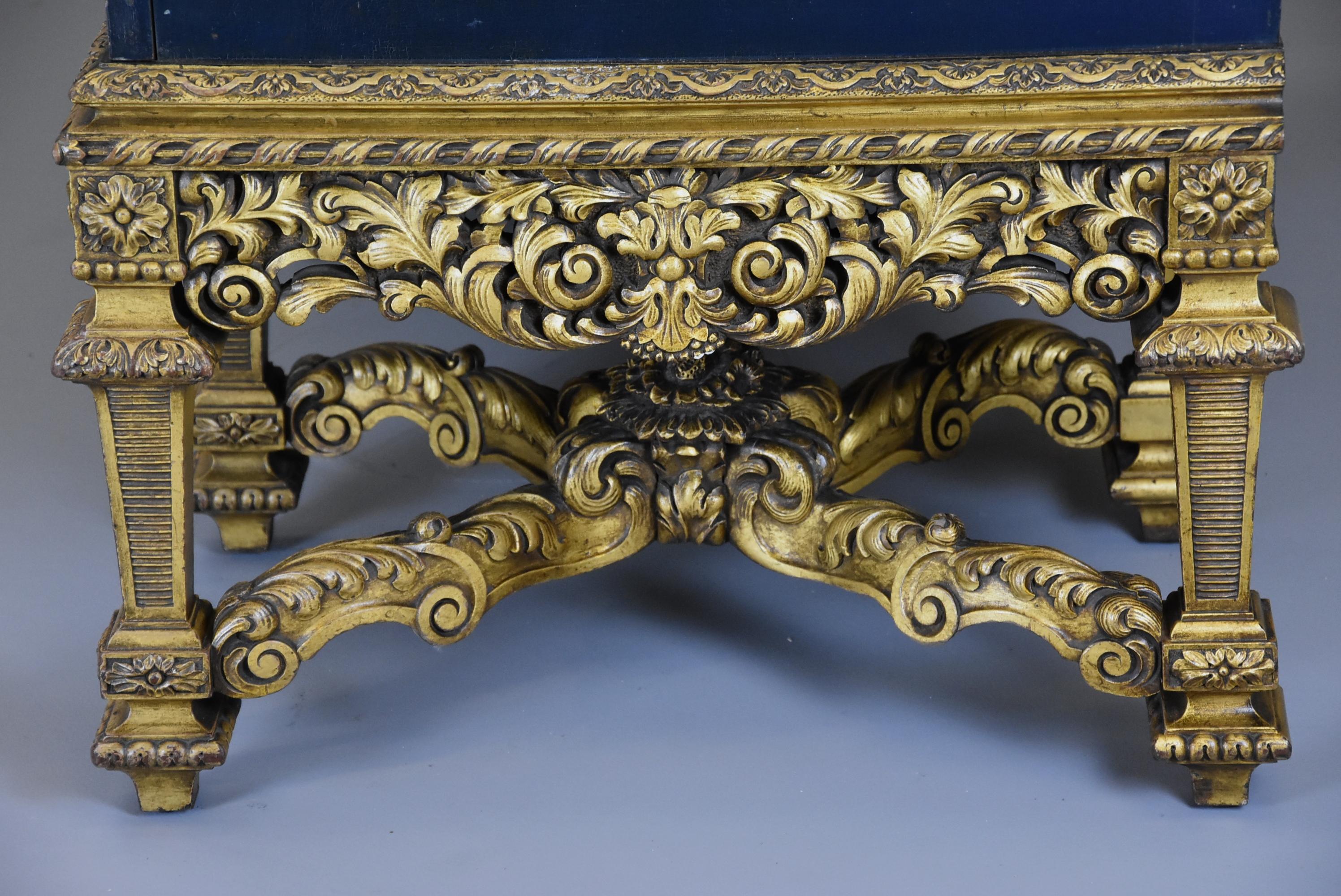 Superb Highly Decorative Charles II Style Blue & Gilt Chinoiserie Dressing Table 10