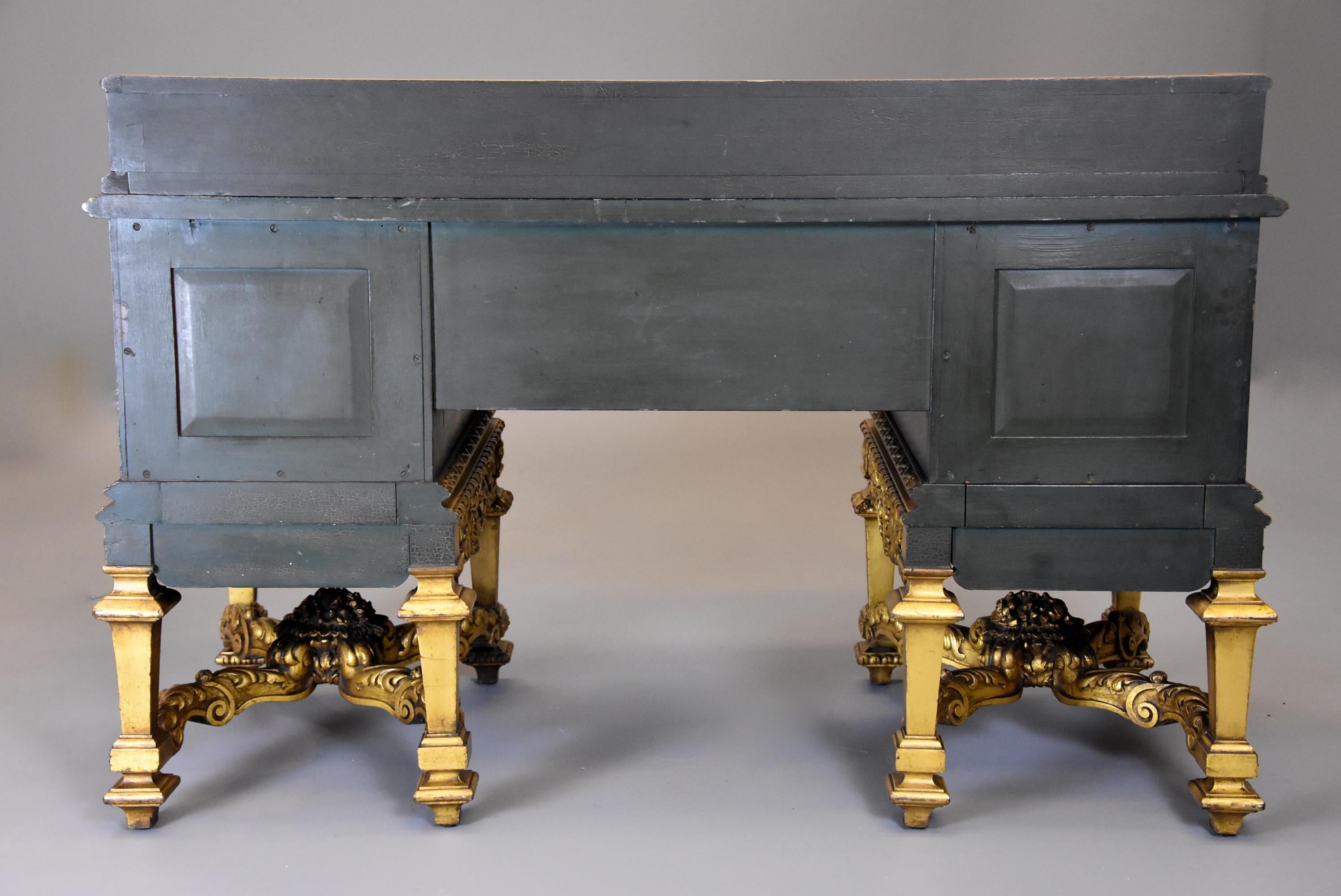 Superb Highly Decorative Charles II Style Blue & Gilt Chinoiserie Dressing Table 12