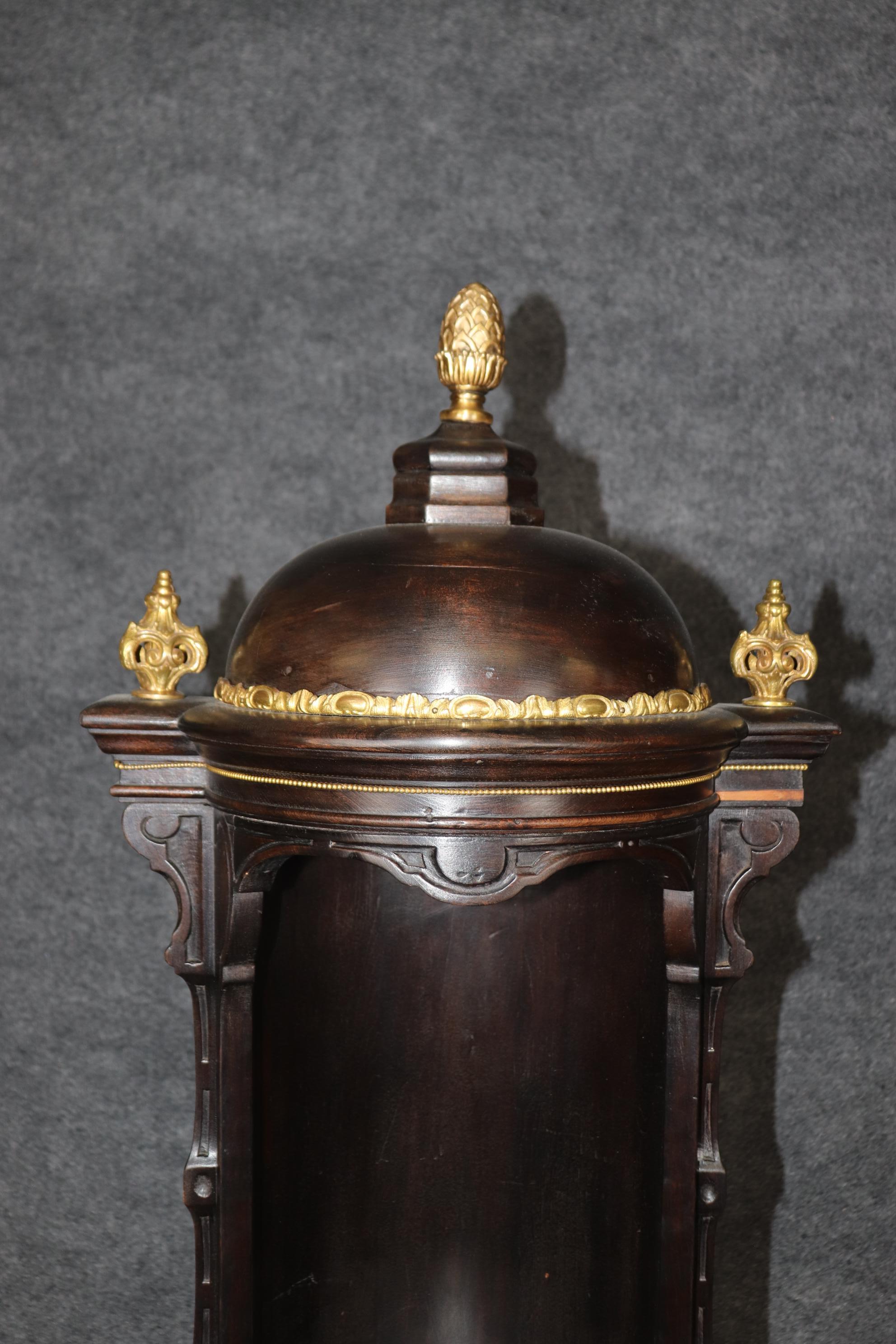Fine XIX secolo Superbo mobile angolare italiano in noce scuro e bronzo Dore' Ormolu Piano in marmo in vendita