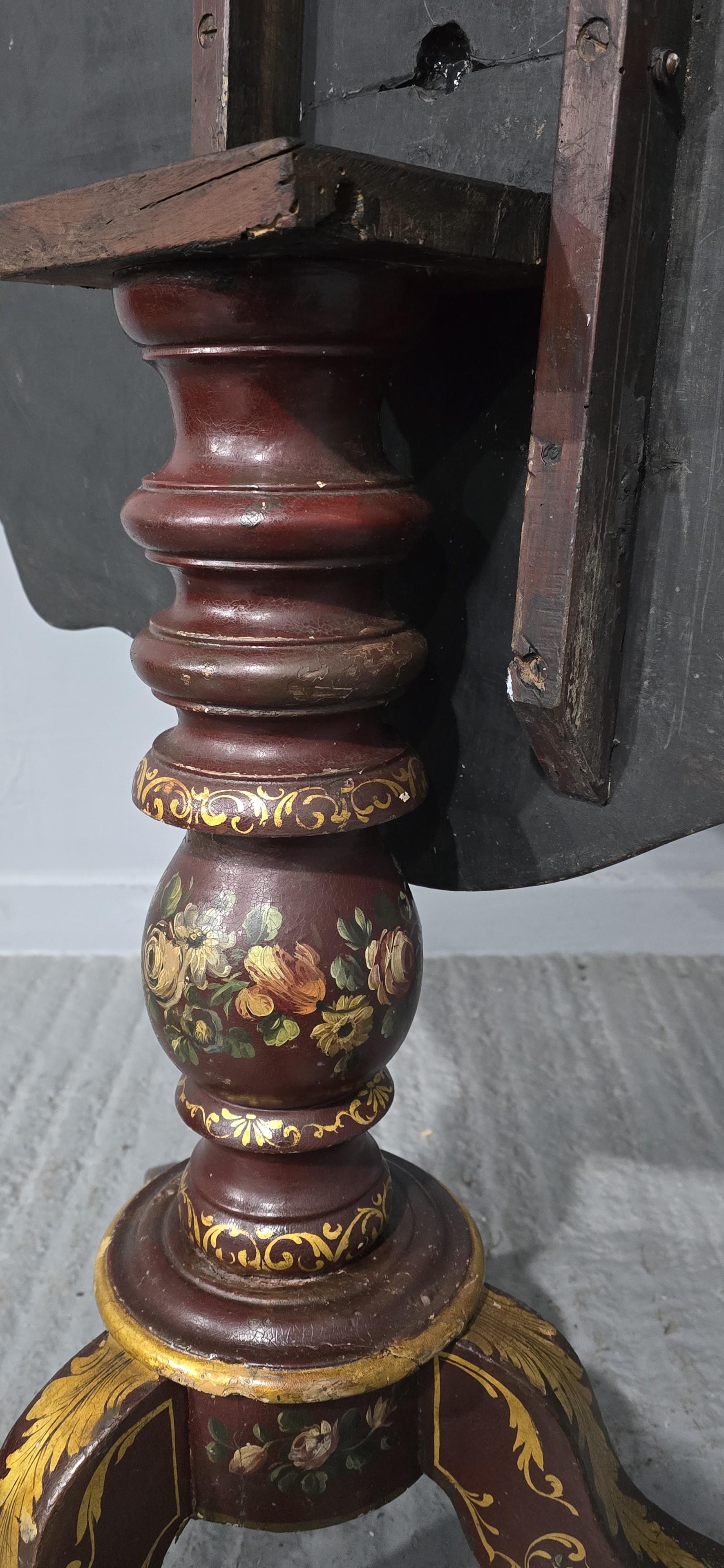 Hervorragender italienisch bemalter Tisch im Angebot 5