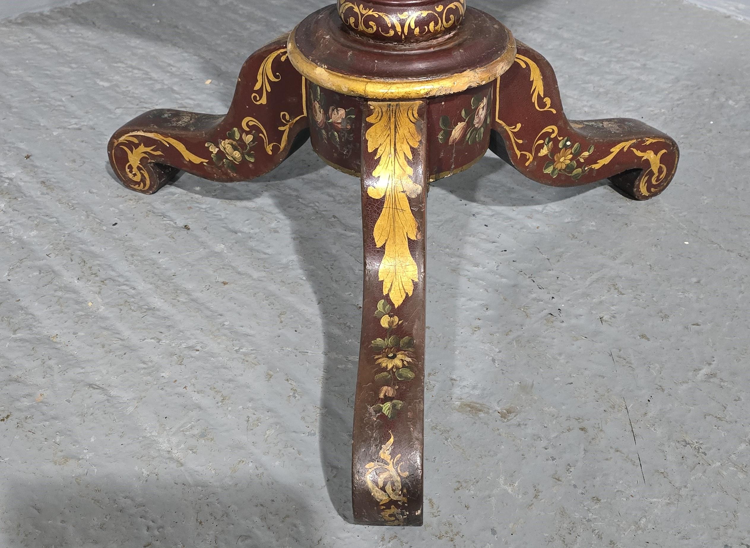 Hervorragender italienisch bemalter Tisch im Angebot 2