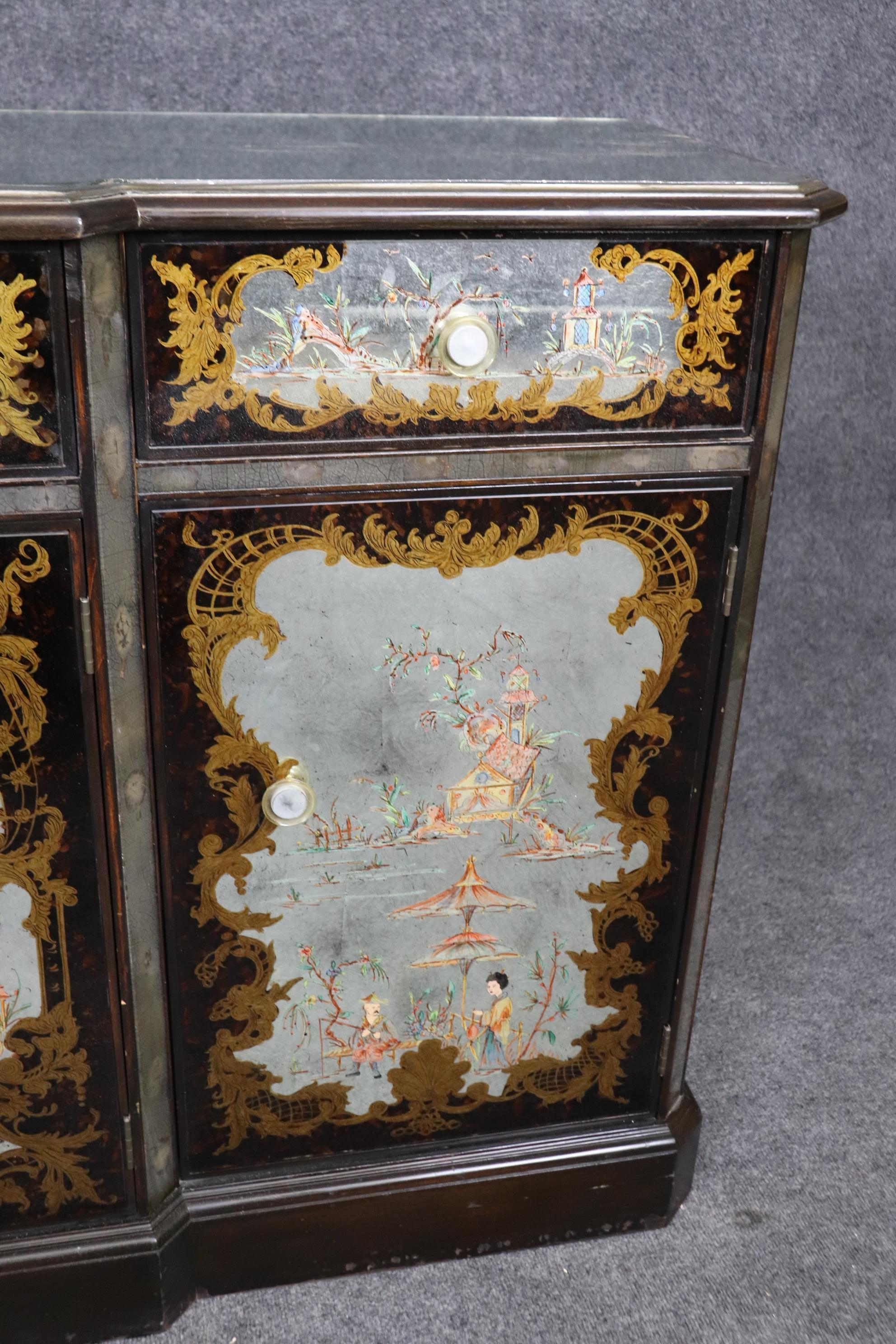 Superb Italian Silver Leaf Chinoiserie Painted Eglomise Sideboard Buffet For Sale 1