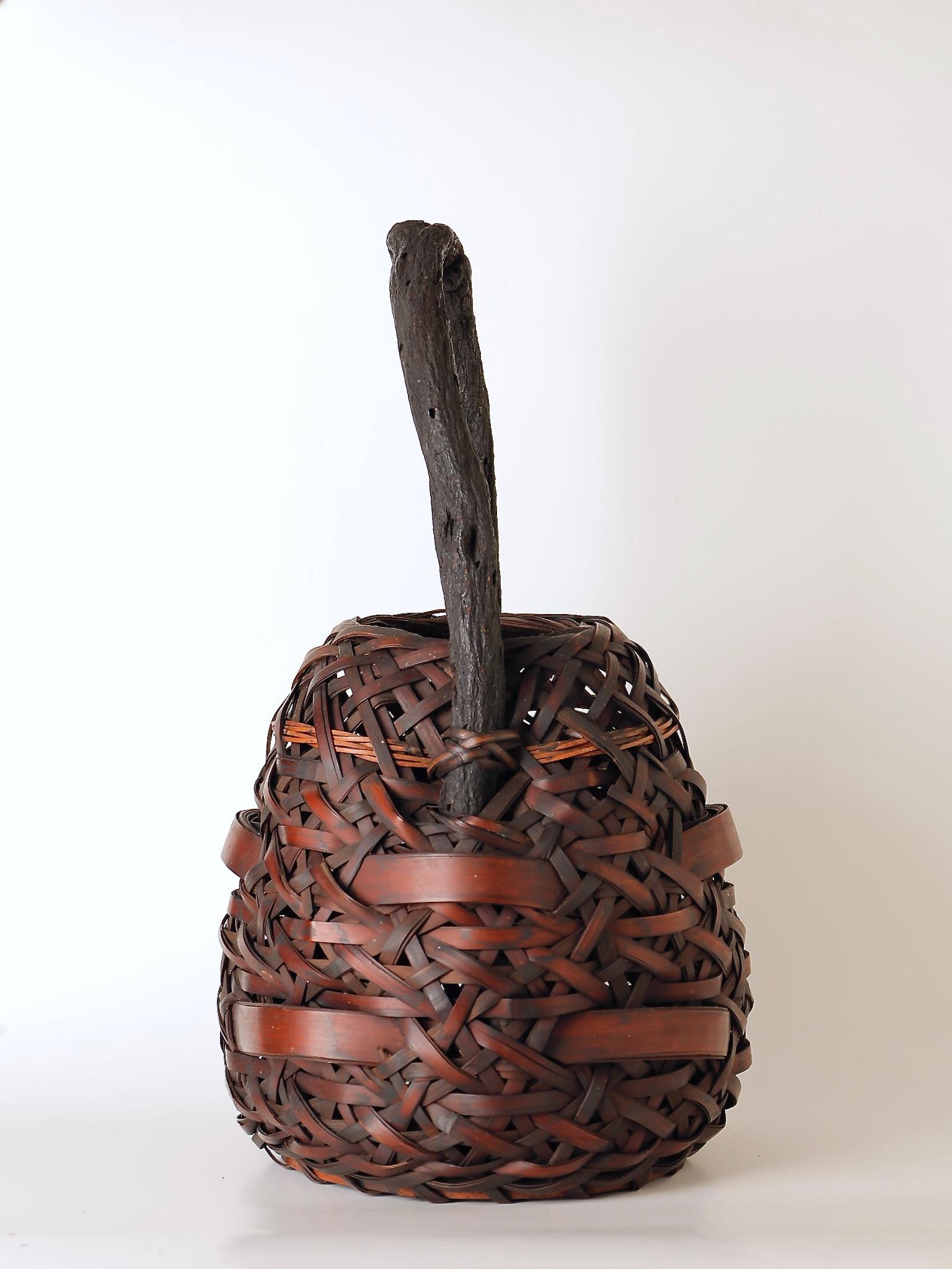 Superb Japanese Ikebana Bamboo Basket, 20th Century For Sale 1