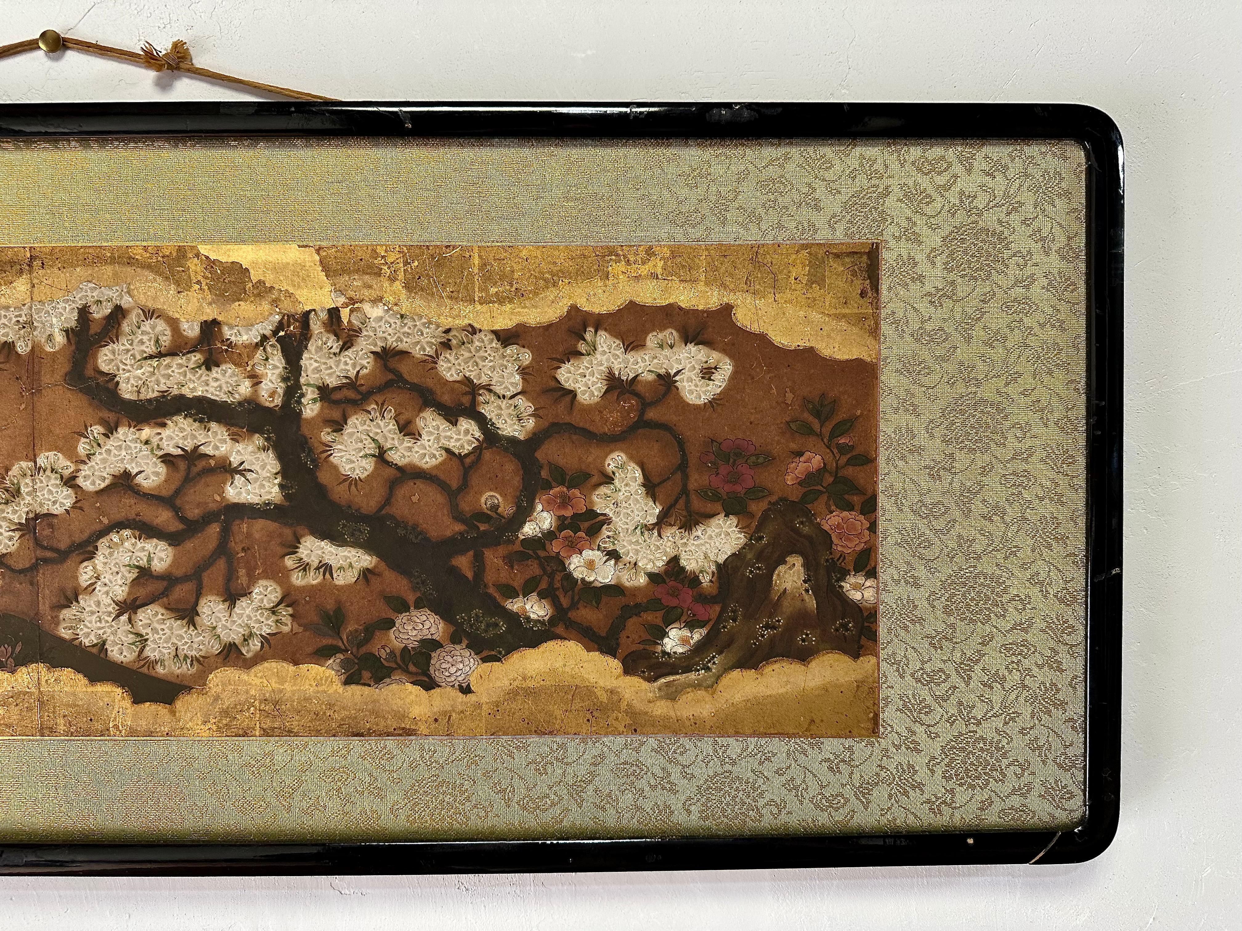 Superb Japanese Landscape Scroll with Sakura and Bamboo, 16th–17th Century Pintado a mano en venta