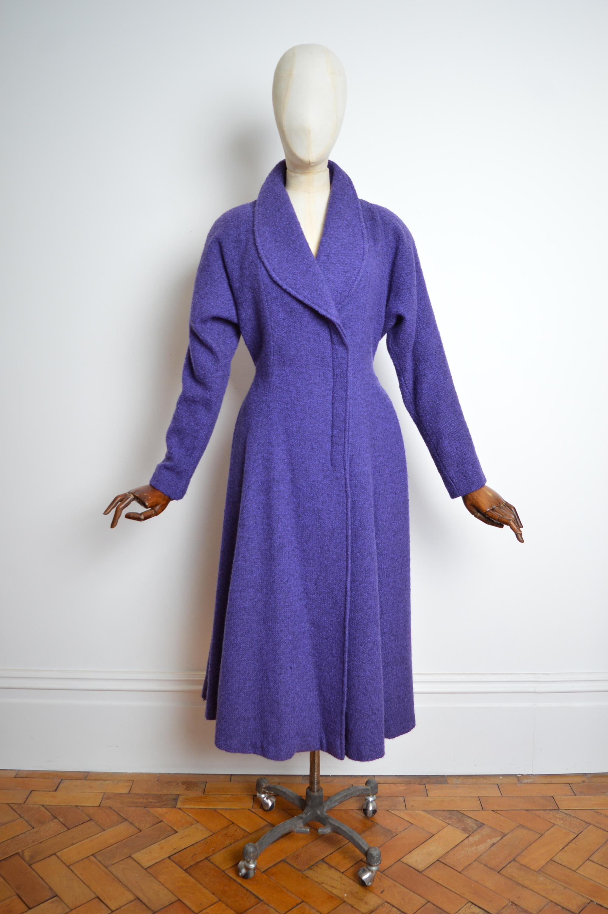 Superb JEANNE LANVIN 1930’s long Purple Tweed Boucle Wool Swing Coat For Sale 7