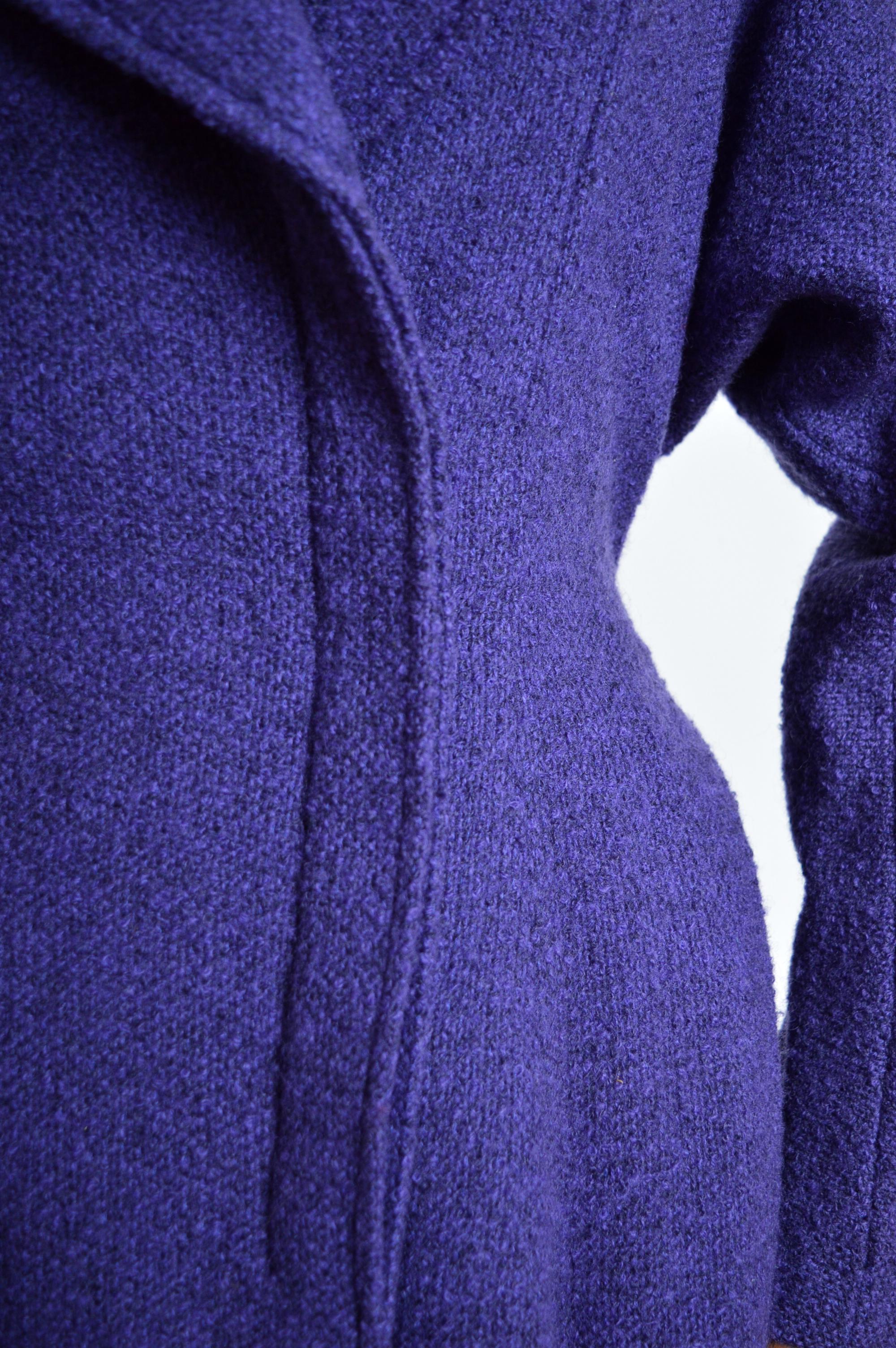 Superb JEANNE LANVIN 1930’s long Purple Tweed Boucle Wool Swing Coat For Sale 5