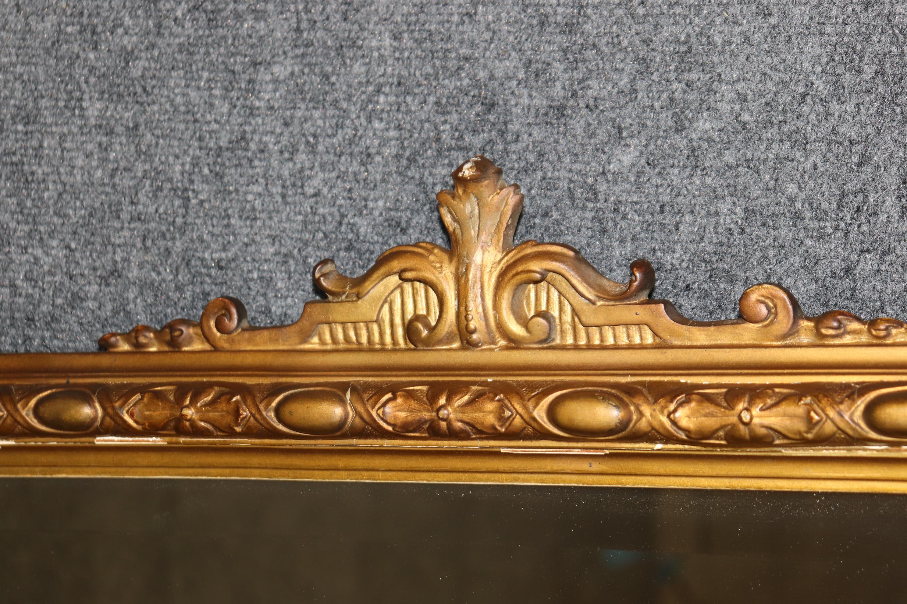 Superb jenny Lind Carved Gilded Carved Walnut Victorian Era Mirror In Good Condition In Swedesboro, NJ