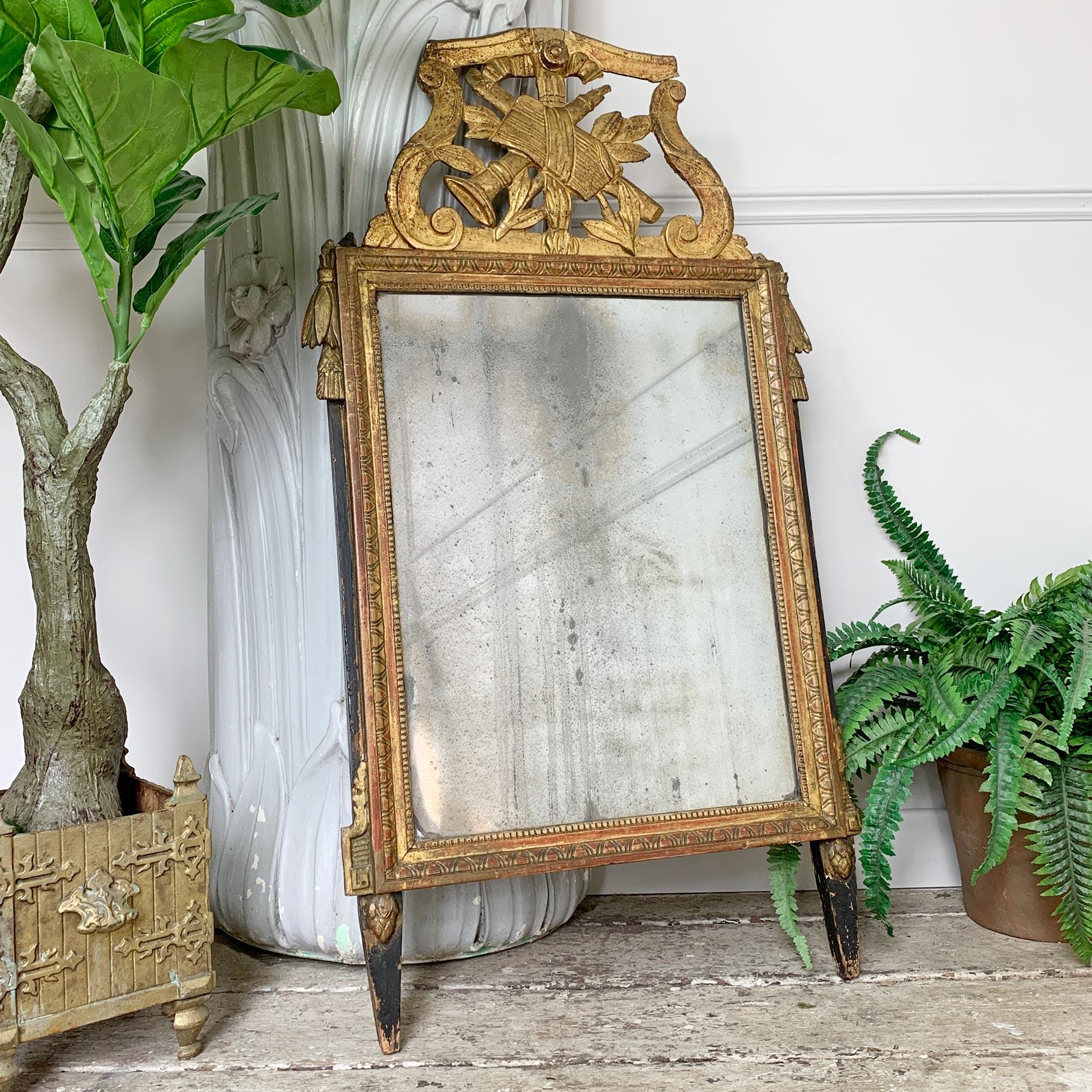 Superbe miroir Louis XVI du 18ème siècle en bois doré en vente 6