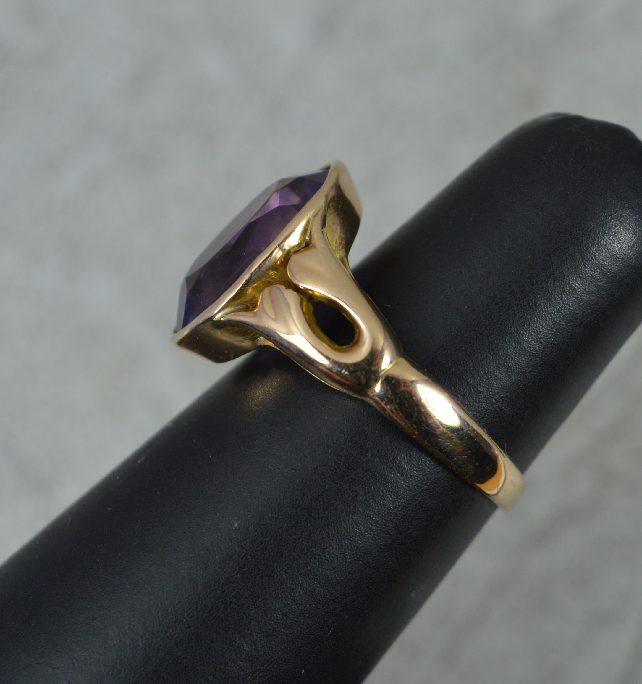 Superb Large Amethyst and 14 Carat Gold Solitaire Statement Ring For Sale 4