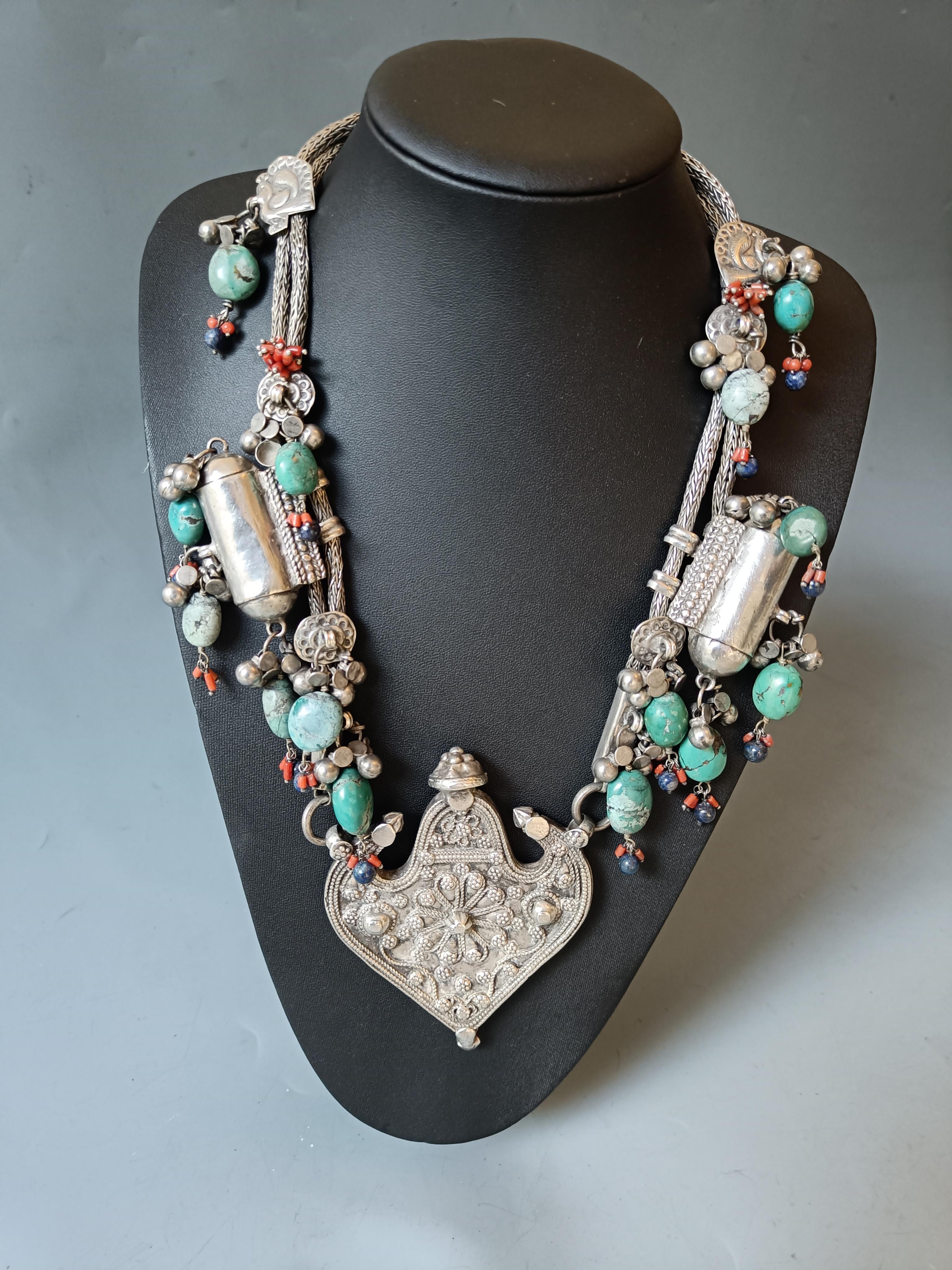 Hand-Crafted Superb Large India Silver Tribal Necklace Gujarat Vintage Asian Tribal Jewellery For Sale