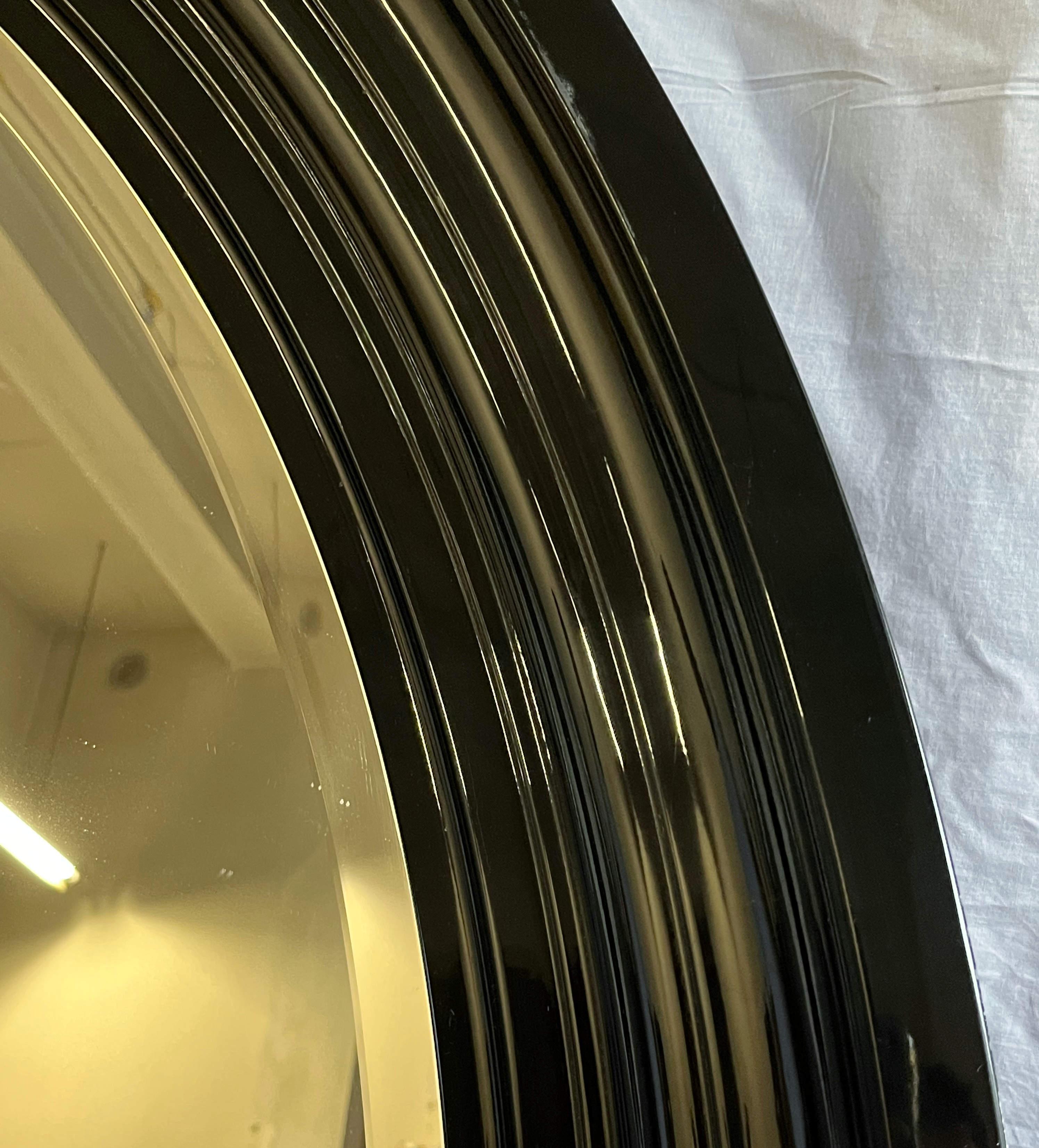 Superb Large Italian Round Mirror, 3 Available In Good Condition For Sale In Los Angeles, CA
