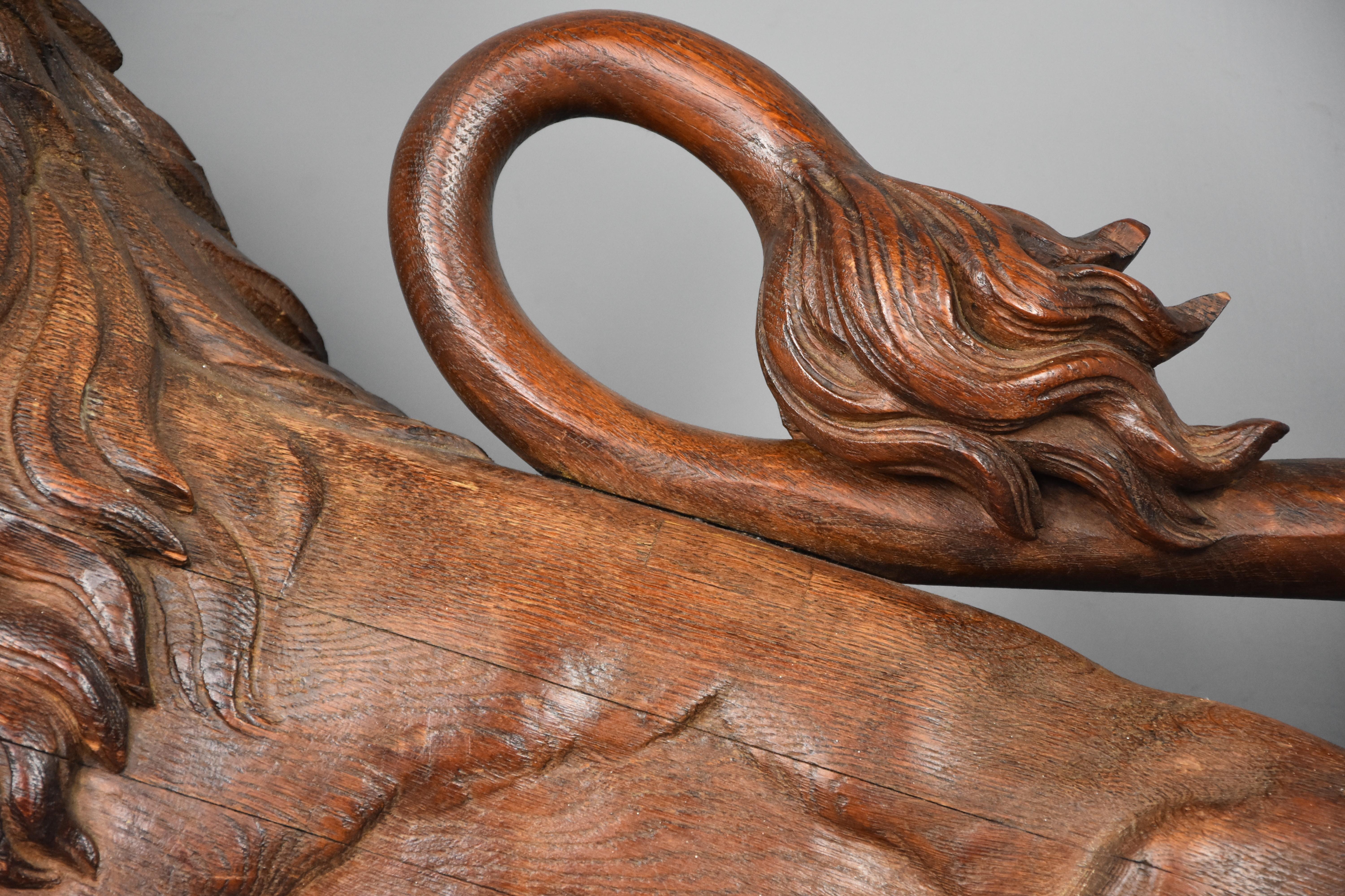 Superb Large Late 19th Century Highly Decorative Carved Oak Rampant Lion For Sale 5