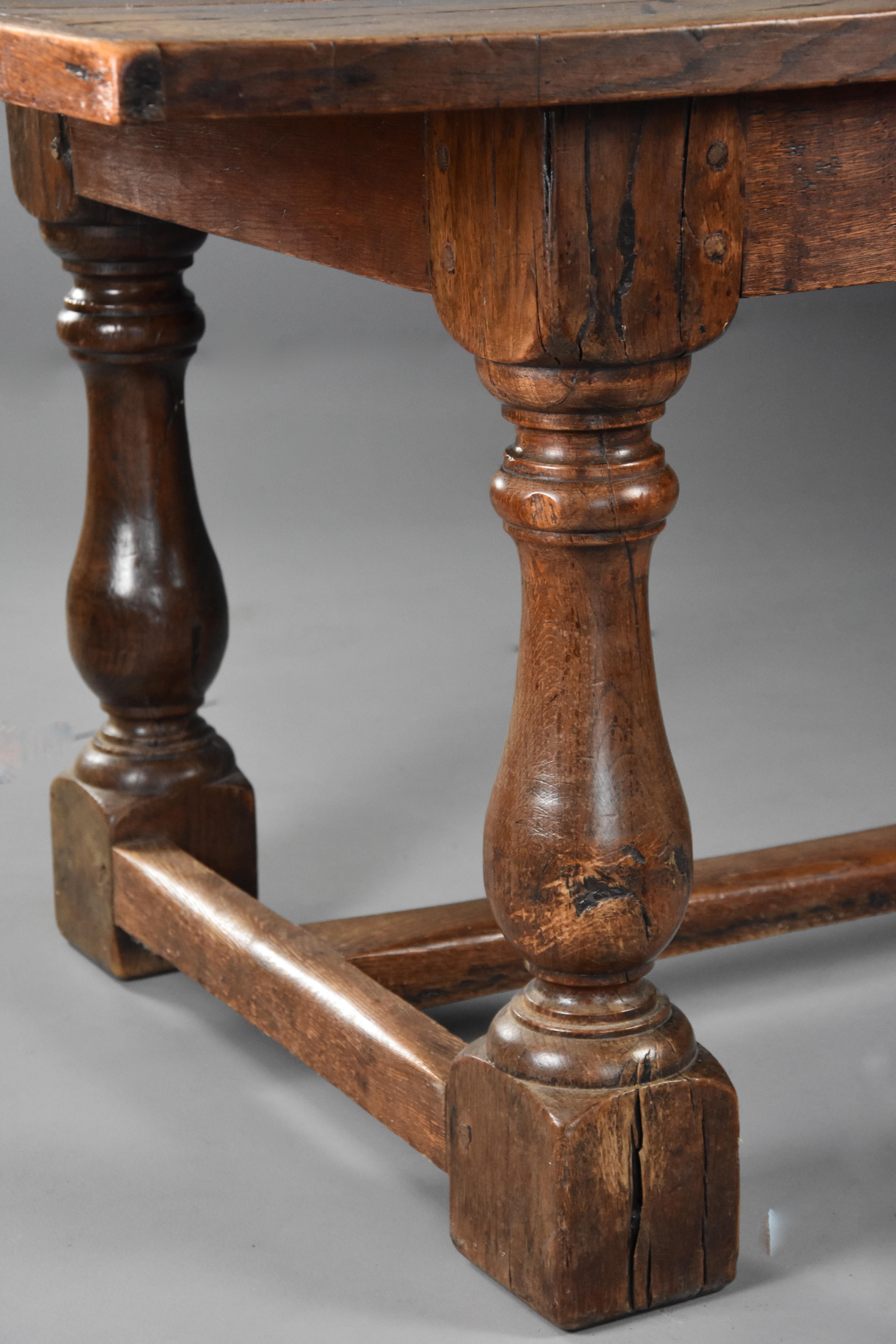 Superb Late 19th Century Arts & Crafts Oak Refectory Table For Sale 6