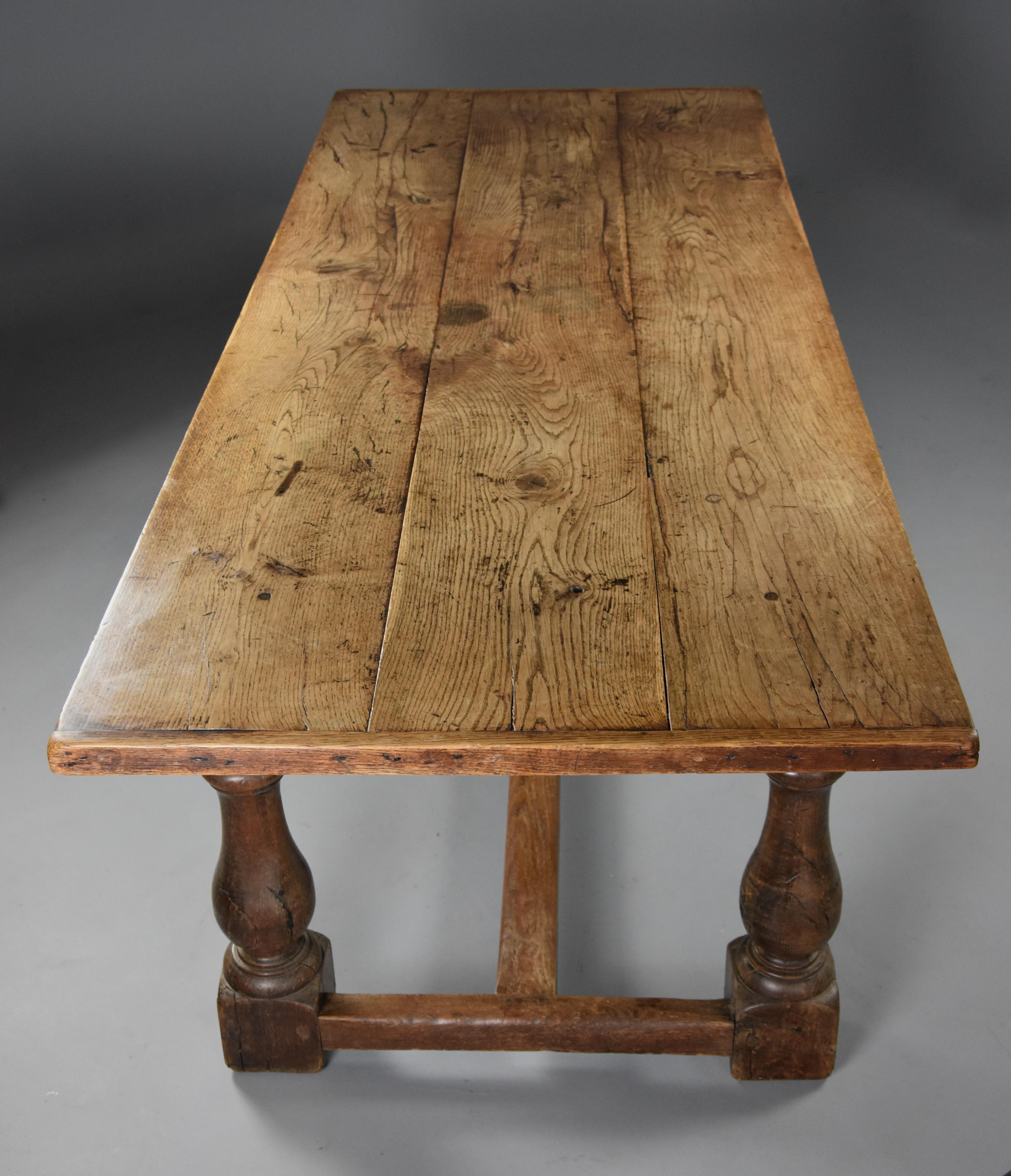 Superb Late 19th Century Arts & Crafts Oak Refectory Table For Sale 2