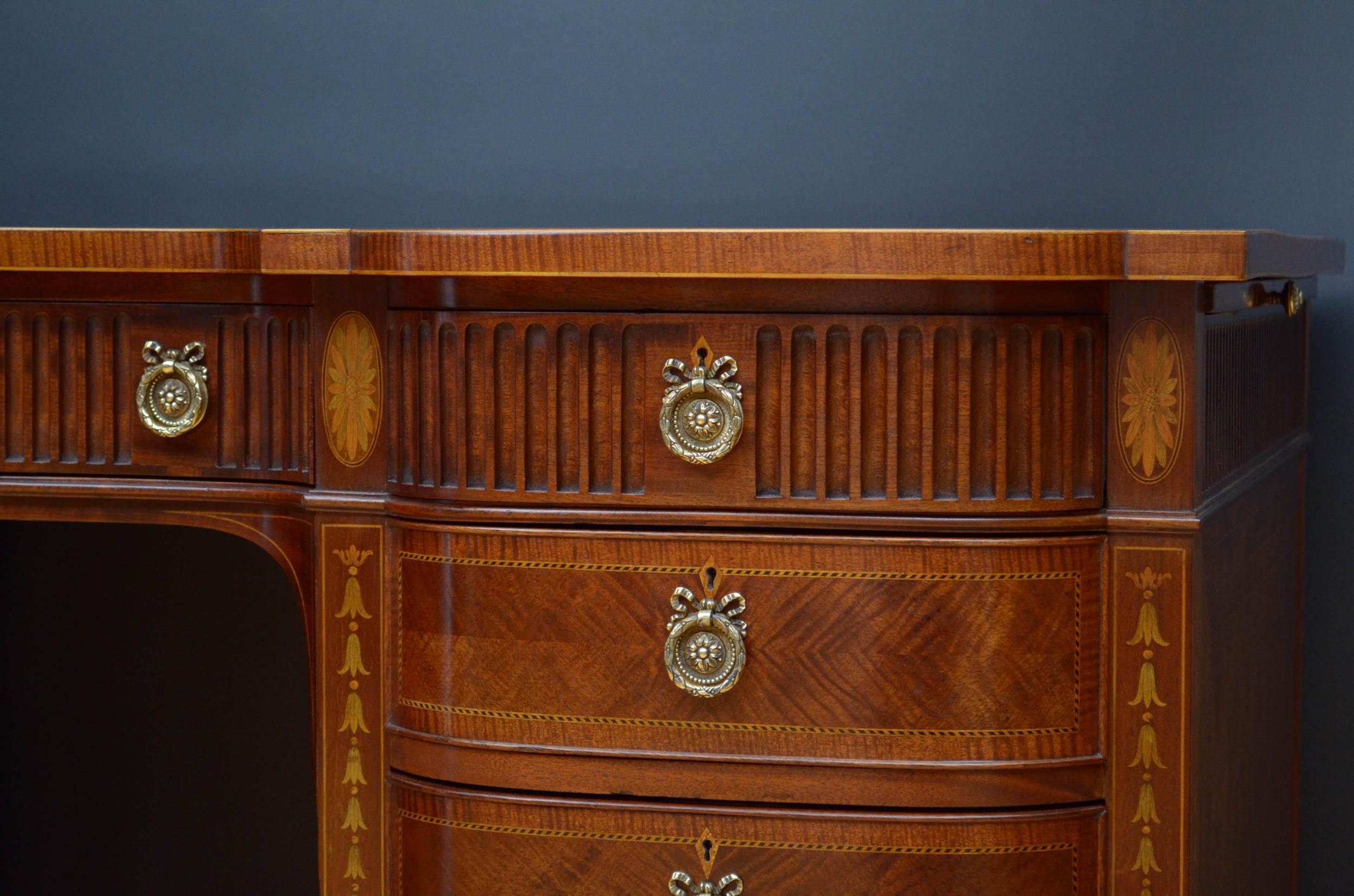 Superb Late Victorian Adams Style Mahogany Desk For Sale 10