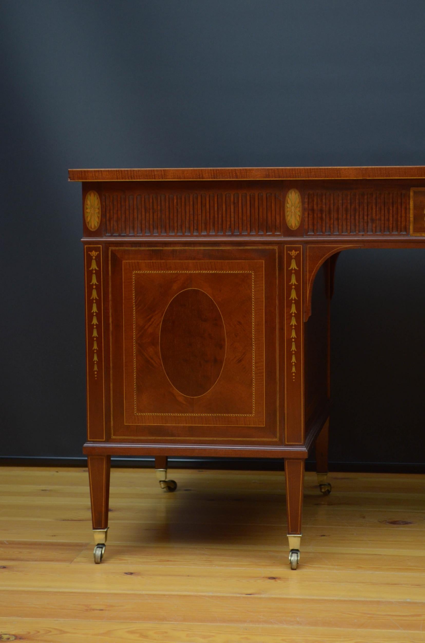 Superb Late Victorian Adams Style Mahogany Desk For Sale 12