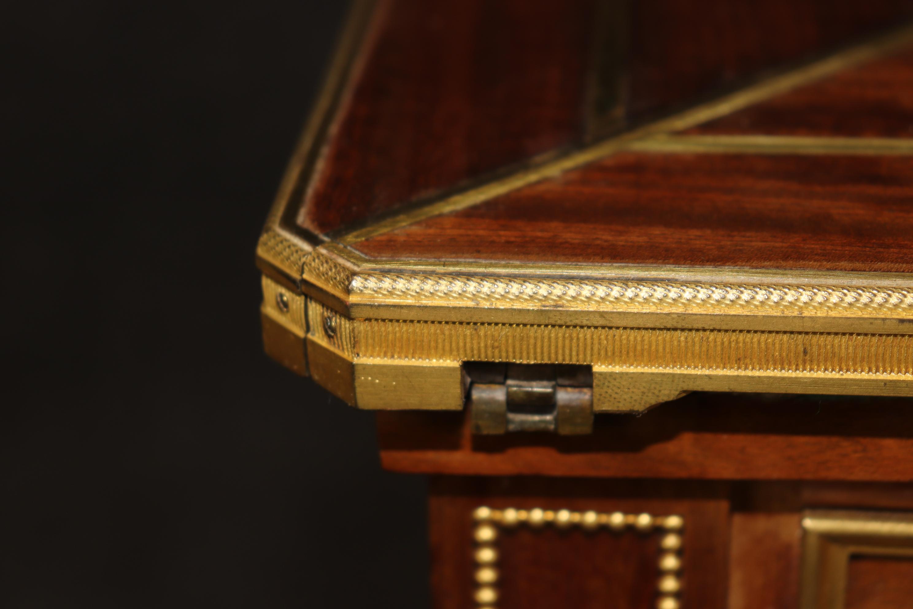 Superb Louis XVI Paul Sormani Signed Mahogany and Brass Ormolu Games Card Table 10