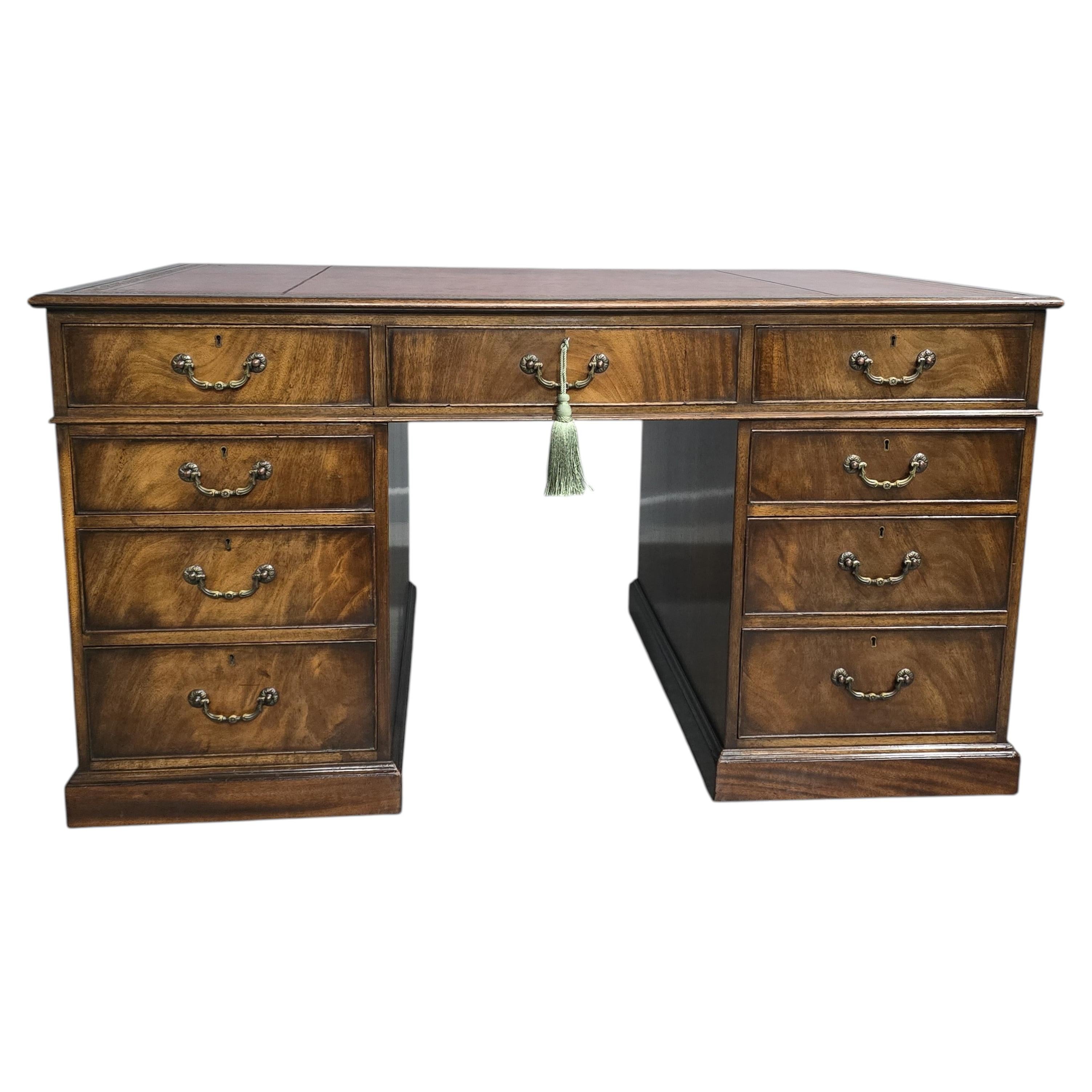 Superb Mahogany Partners Desk