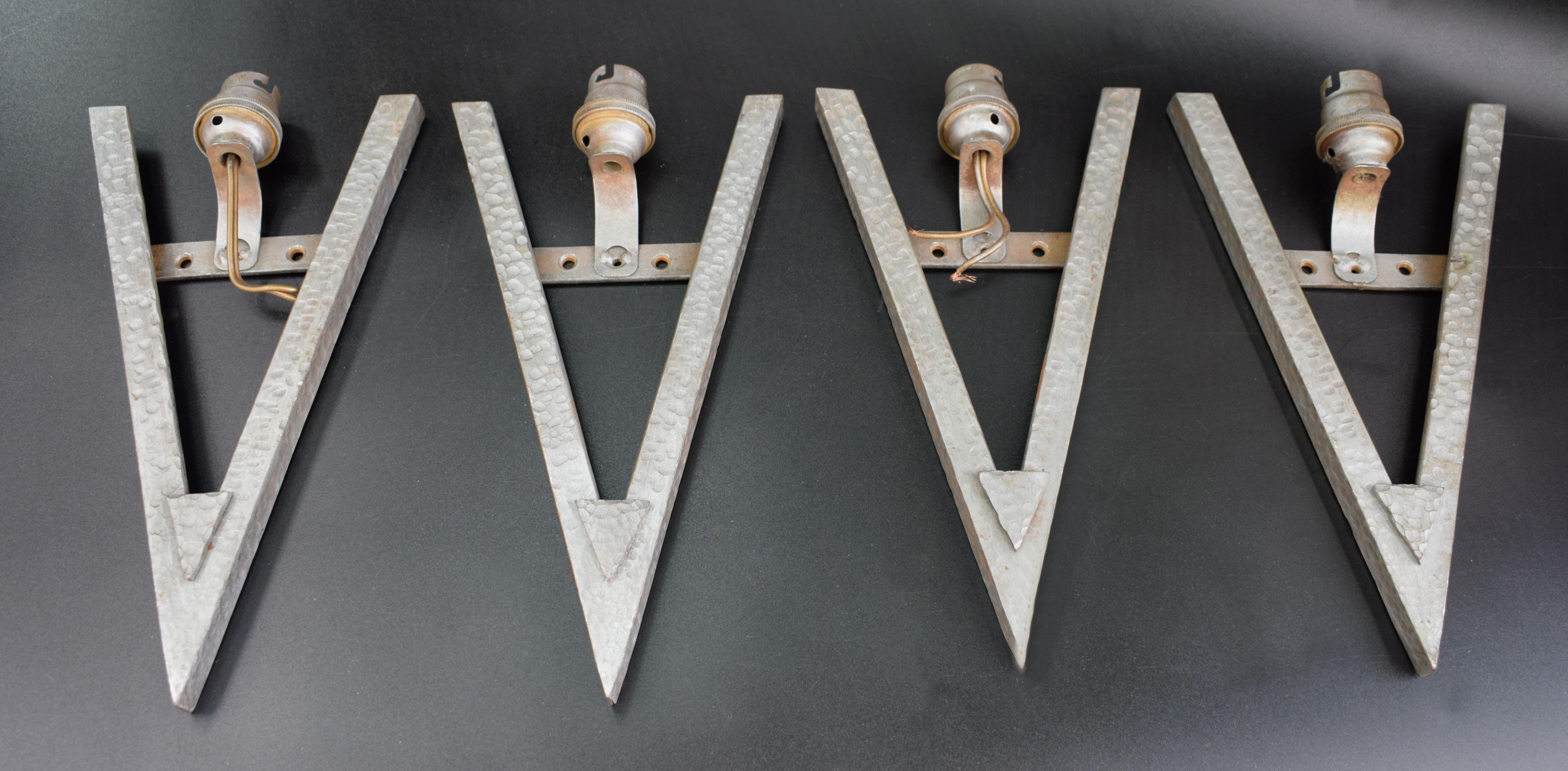 Superb Matching Set of 1930s Art Deco French Wall Light Sconces, Set of Four 5