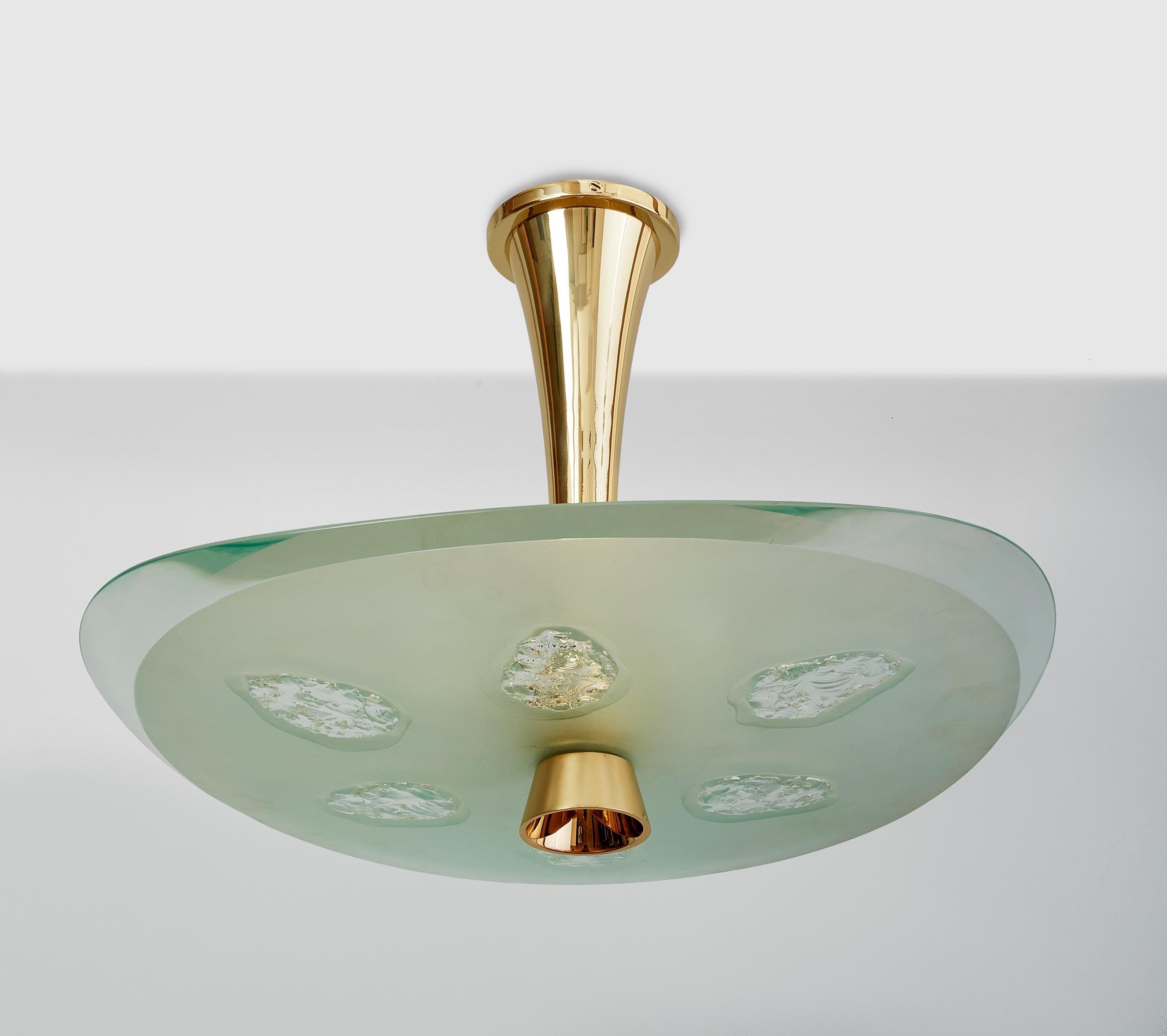 Superb Max Ingrand for Fontana Arte Chandelier in Glass and Brass, Italy c. 1957 In Excellent Condition In New York, NY