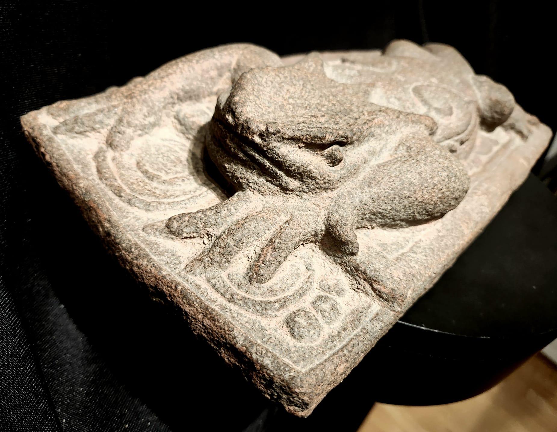 Stone Superb Maya Iguana Deity(Itzamna) Relief w/ Pre-1970 UNESCO-Compliant Provenance For Sale