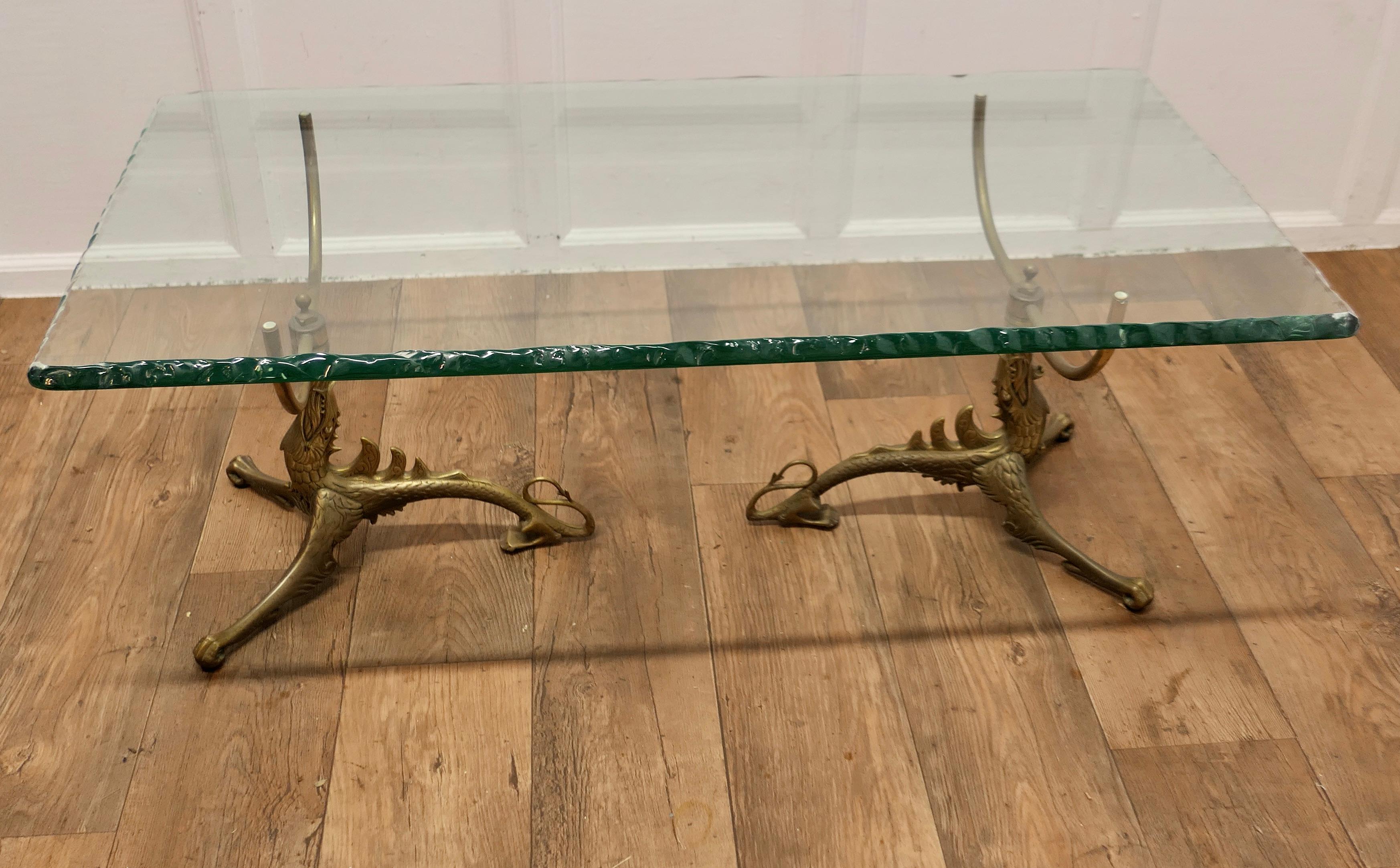 Superb Mid Century Brass and Glass Coffee Table    In Good Condition For Sale In Chillerton, Isle of Wight