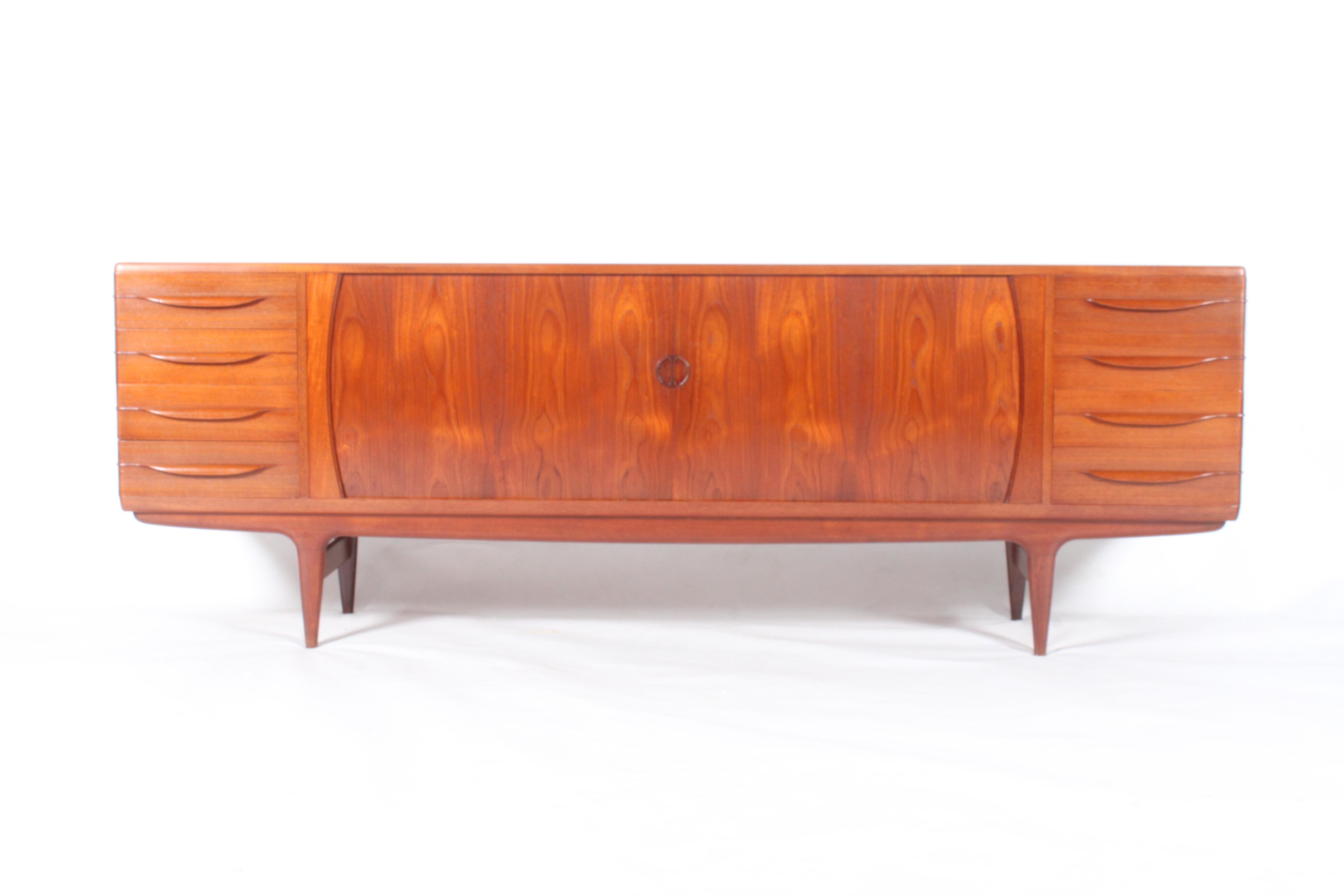 Superb Mid Century Danish Sideboard By Johannes Anderson  For Sale 3