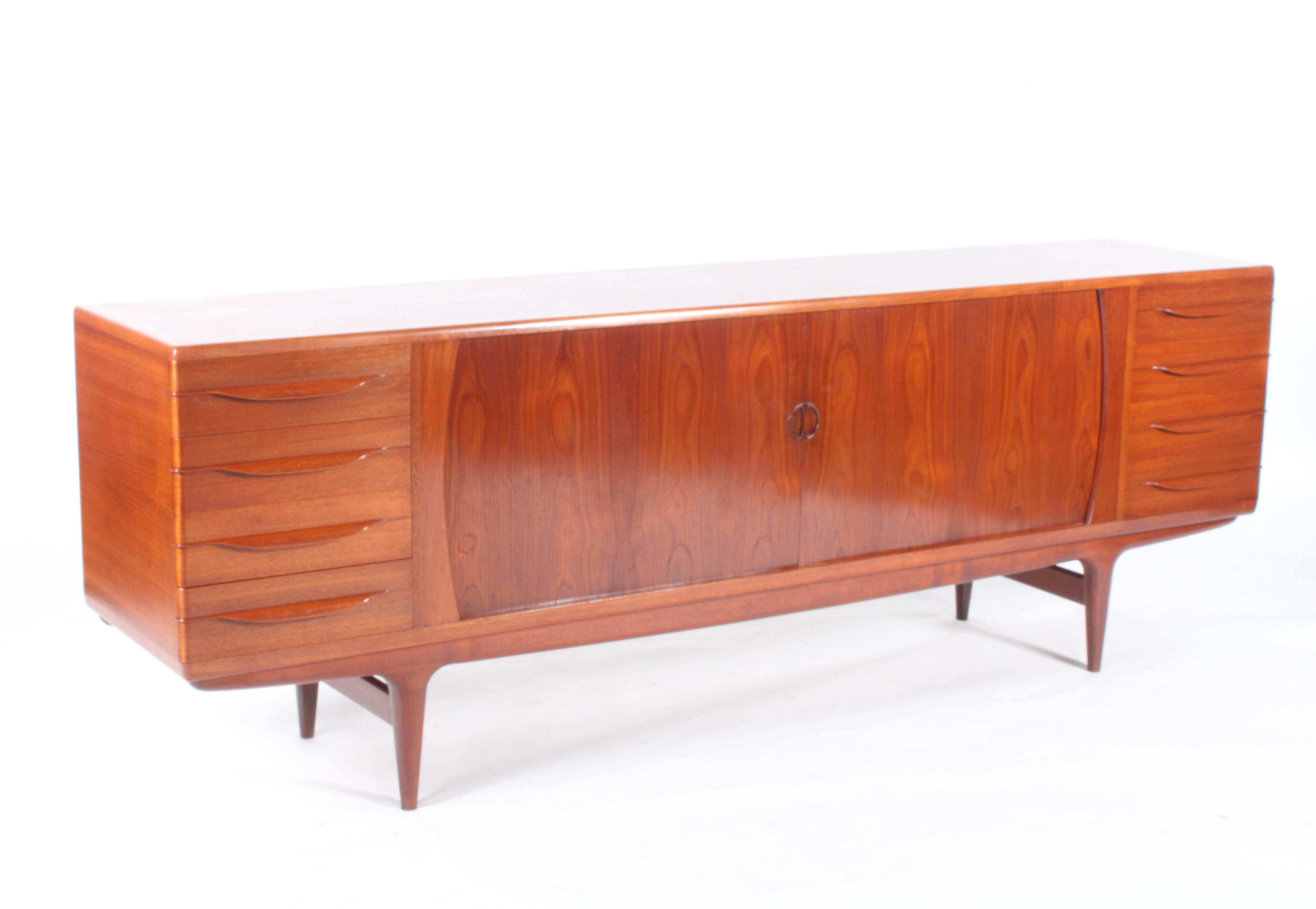 Superb Mid Century Danish Sideboard By Johannes Anderson  For Sale 11
