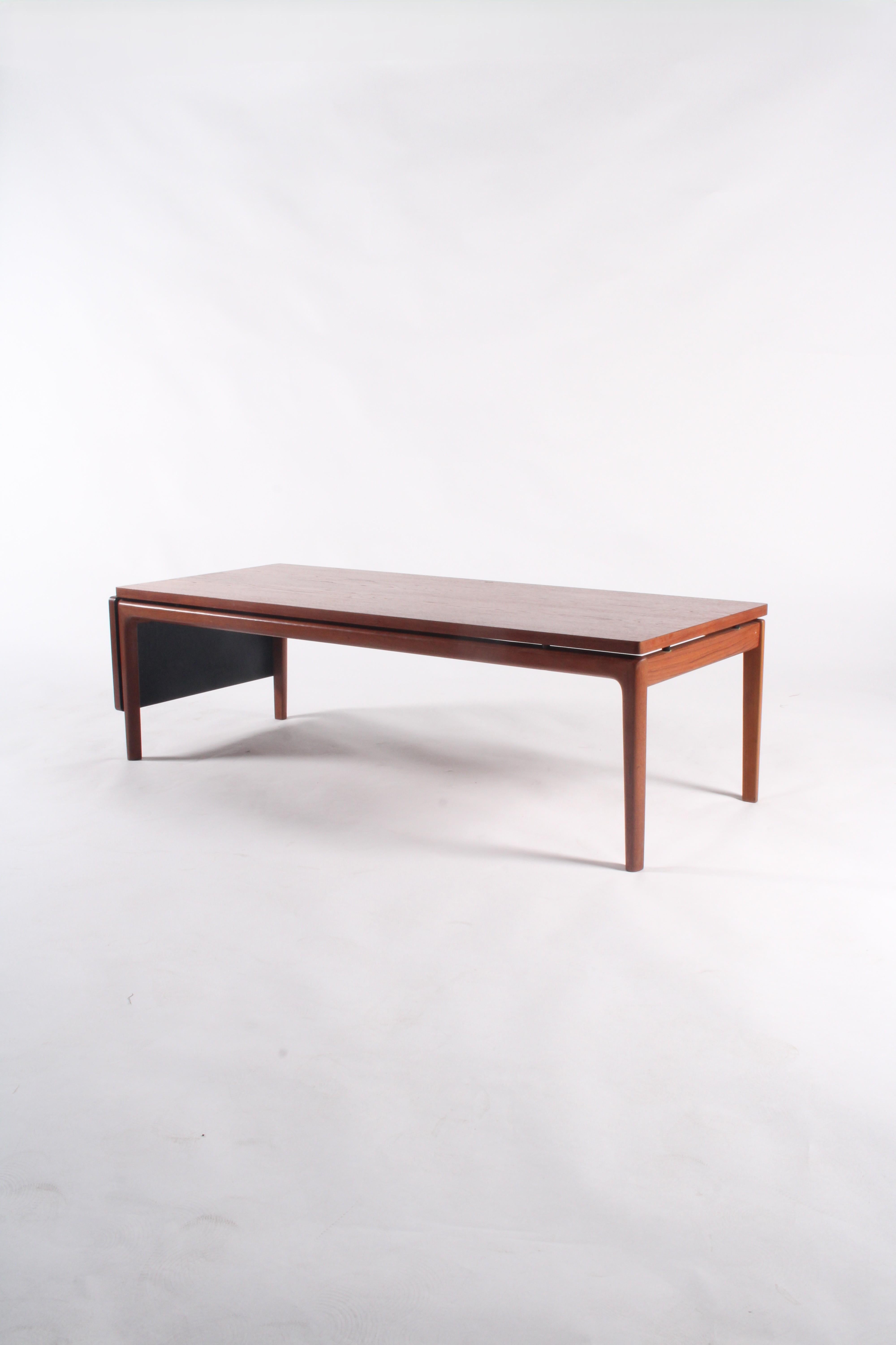 Mid-Century Modern Superb Mid Century Modern Danish Extending Coffee Table *FREE WORLDWIDE DELIVERY For Sale