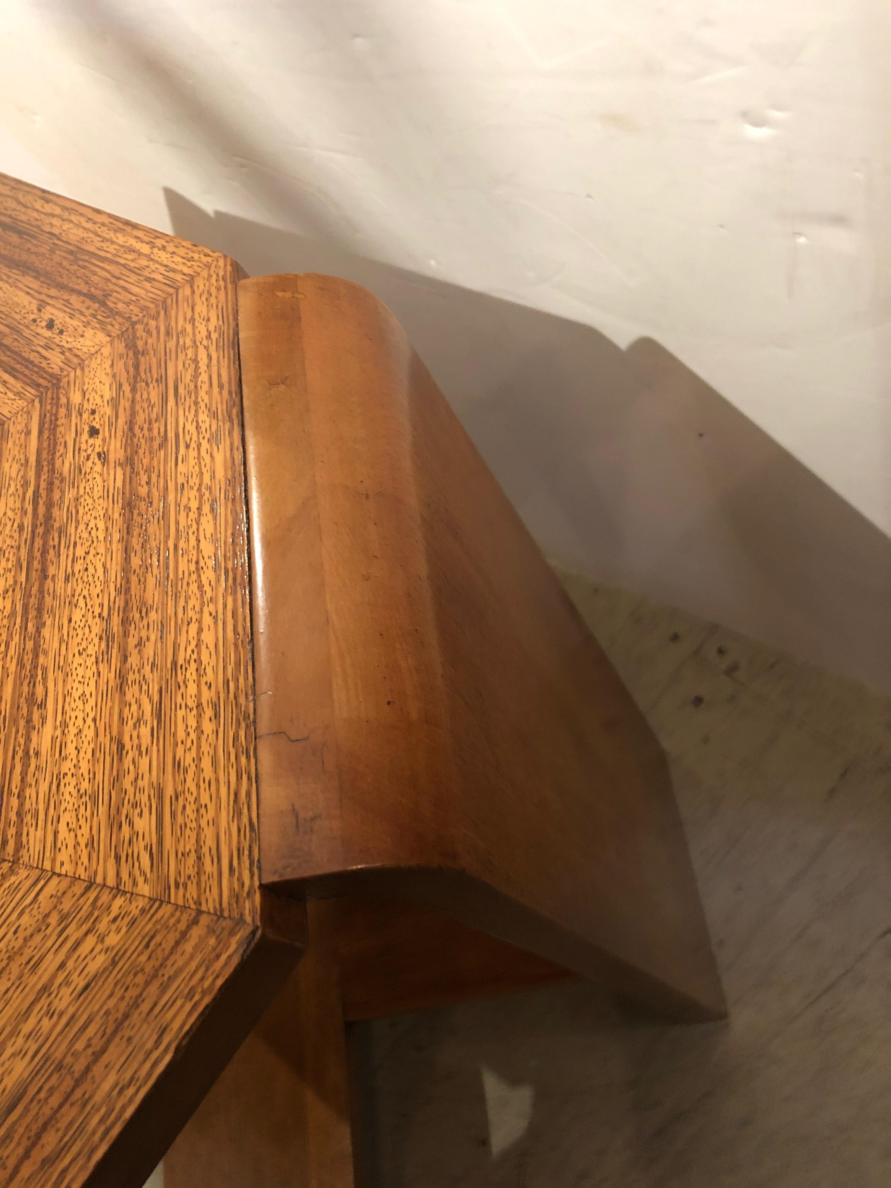Superb Mid-Century Modern Octagonal Maple End Side Table 1