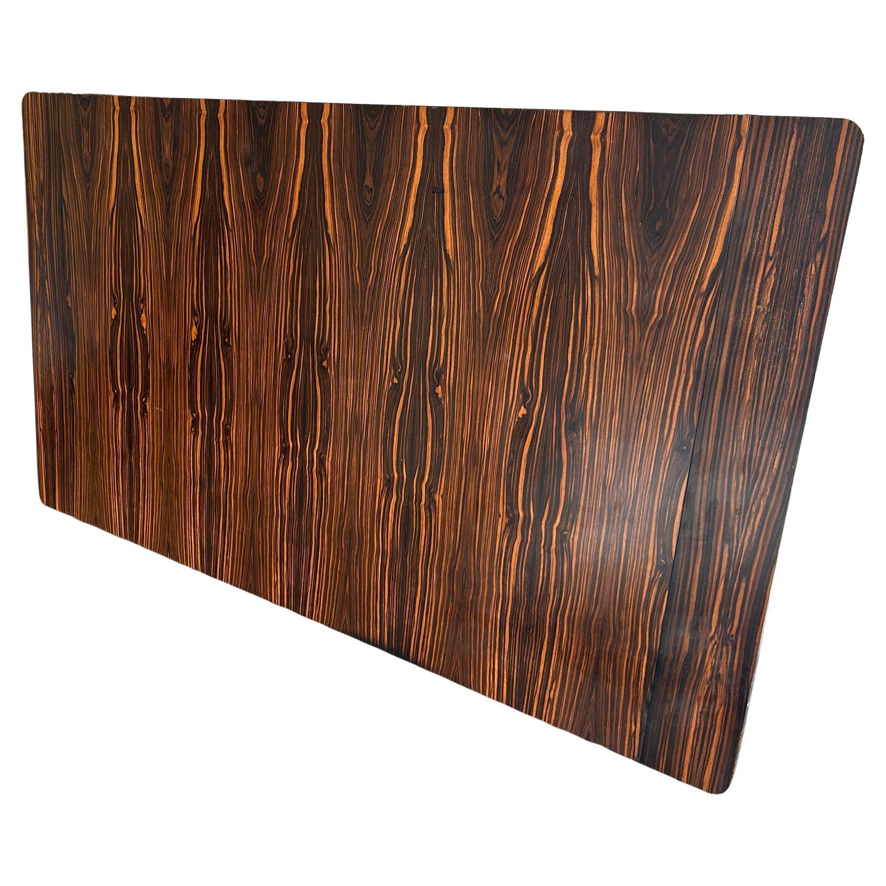 Superbe table à manger à rallonge moderne en bois de rose brésilien du milieu du siècle dernier, 2 rallonges en vente 2