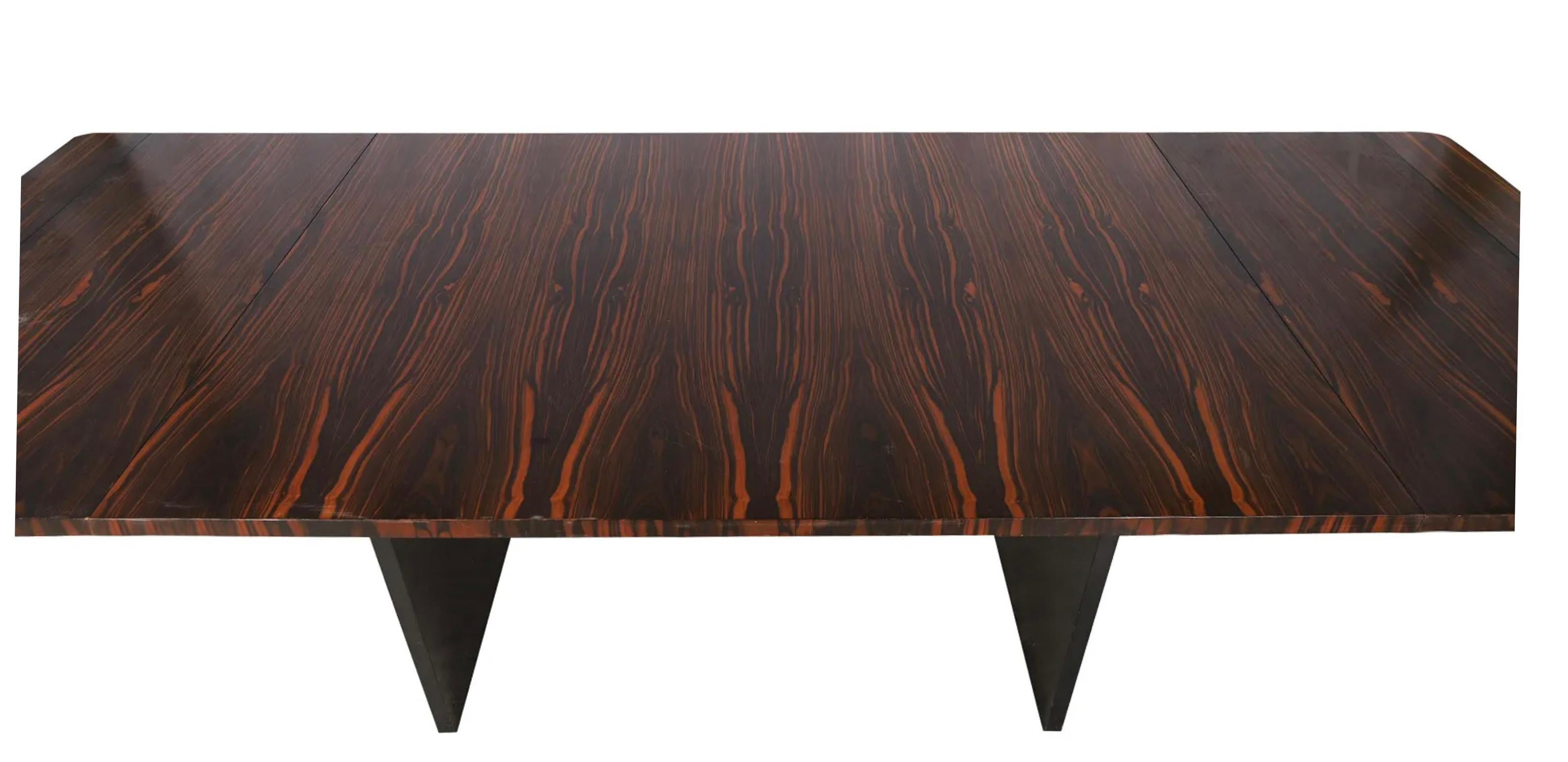 Danois Superbe table à manger à rallonge moderne en bois de rose brésilien du milieu du siècle dernier, 2 rallonges en vente